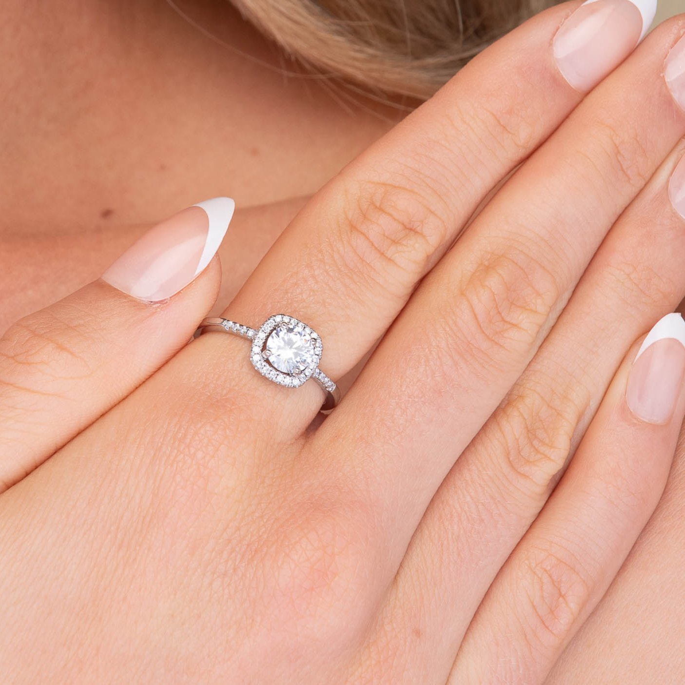 1 ct The Hazel Moissanite Diamond Engagement Ring - Camile & Stone