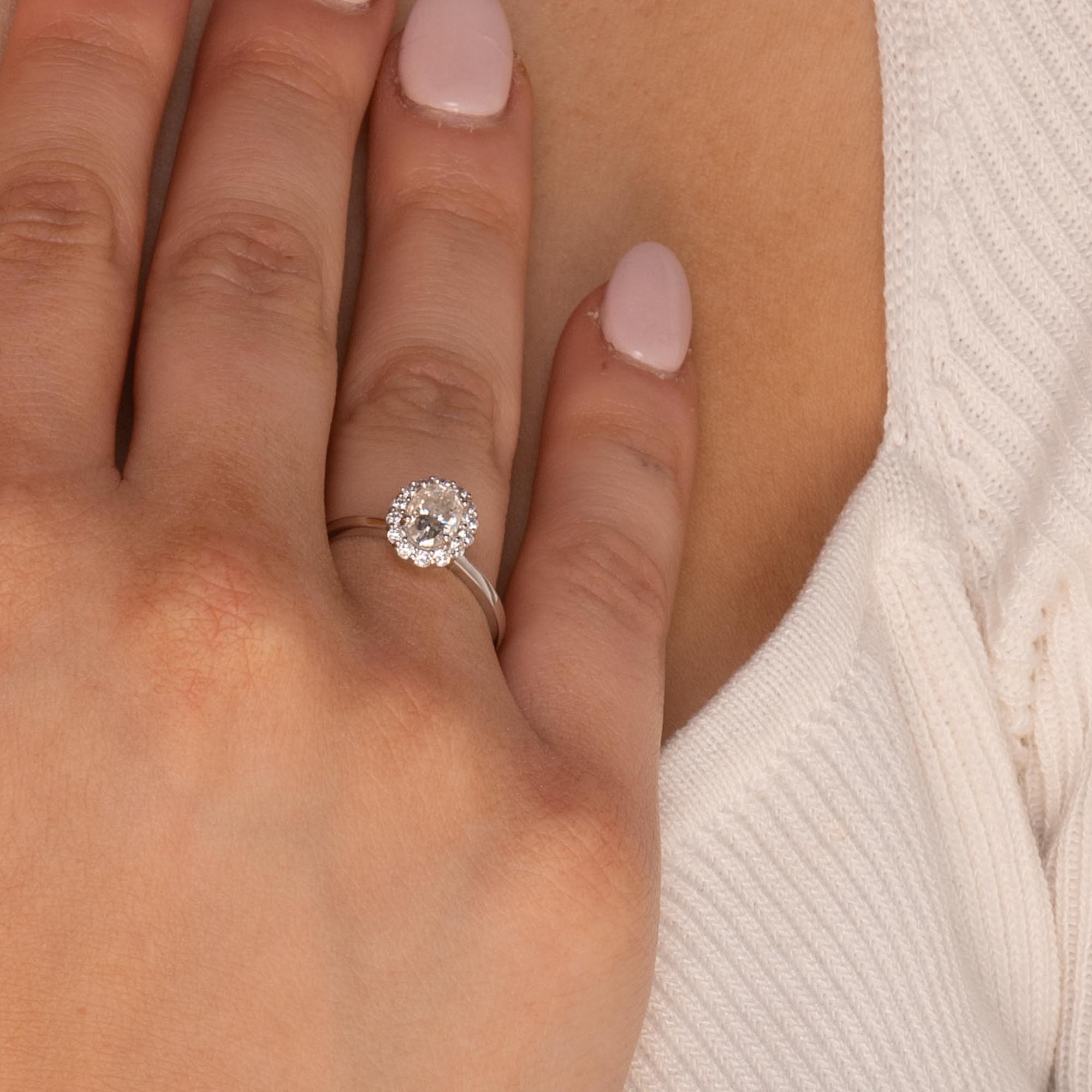 1.0 ct Oval Moissanite Diamond Ring - Camile & Stone