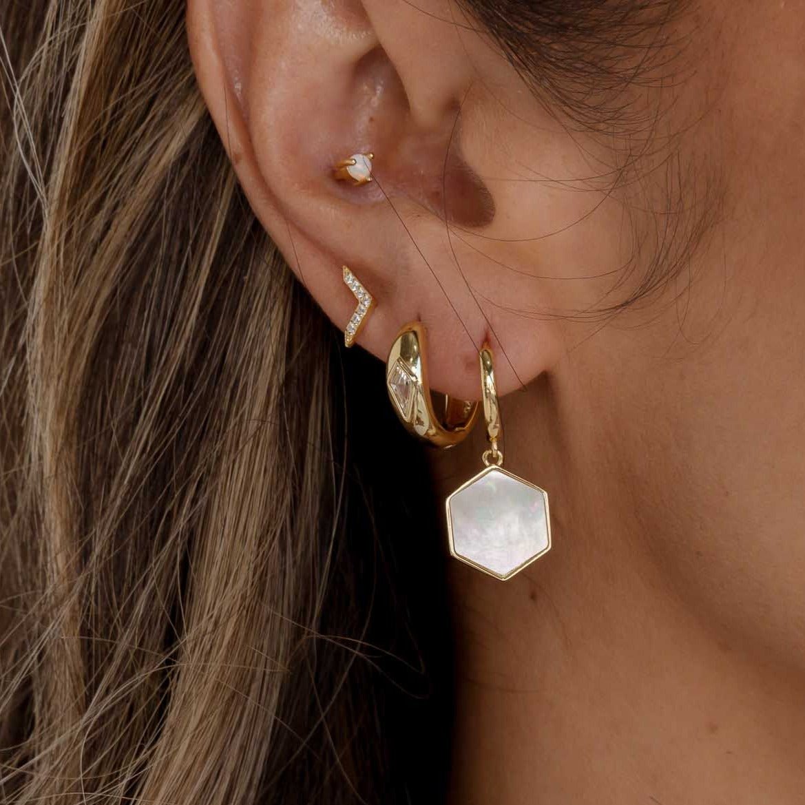 Accelerate Sapphire Stud Earrings - Camile & Stone