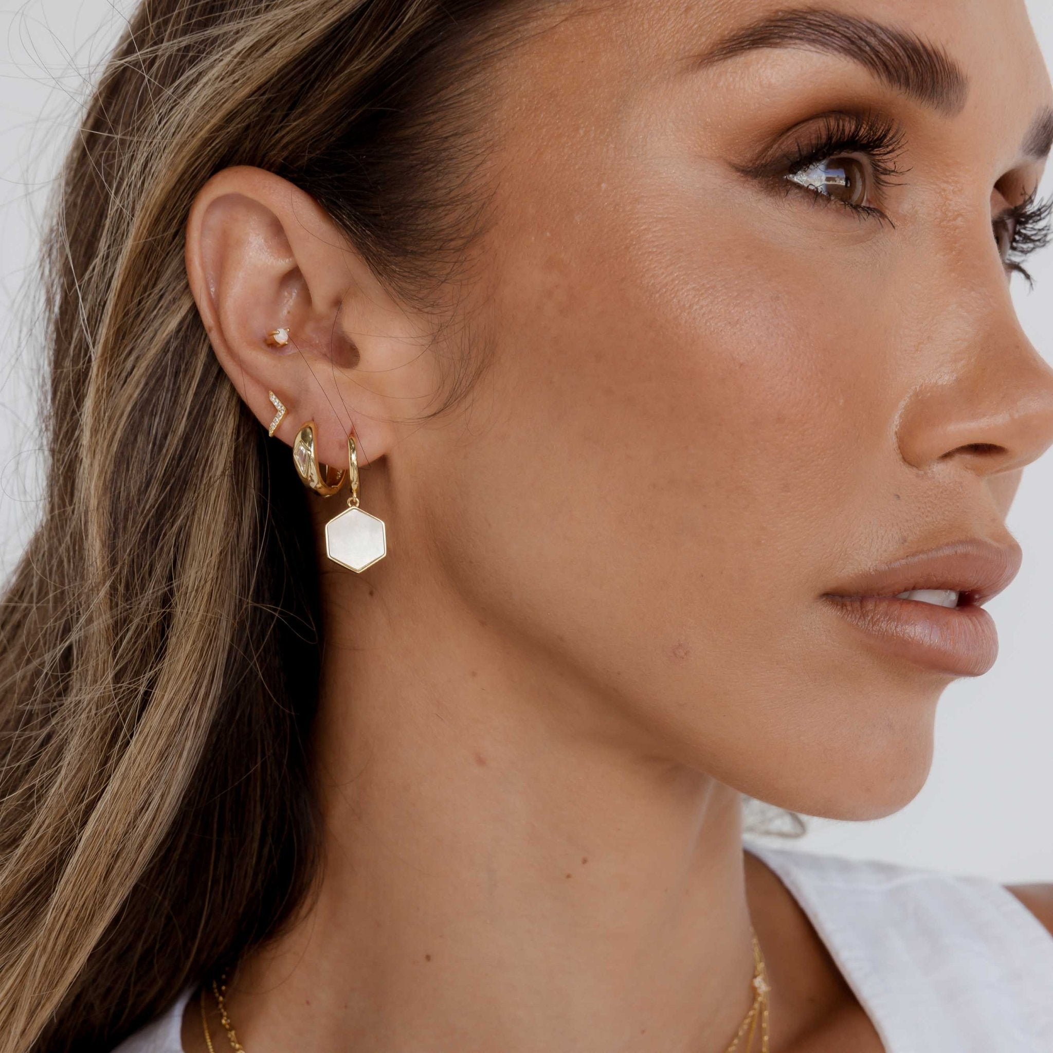 Accelerate Sapphire Stud Earrings - Camile & Stone