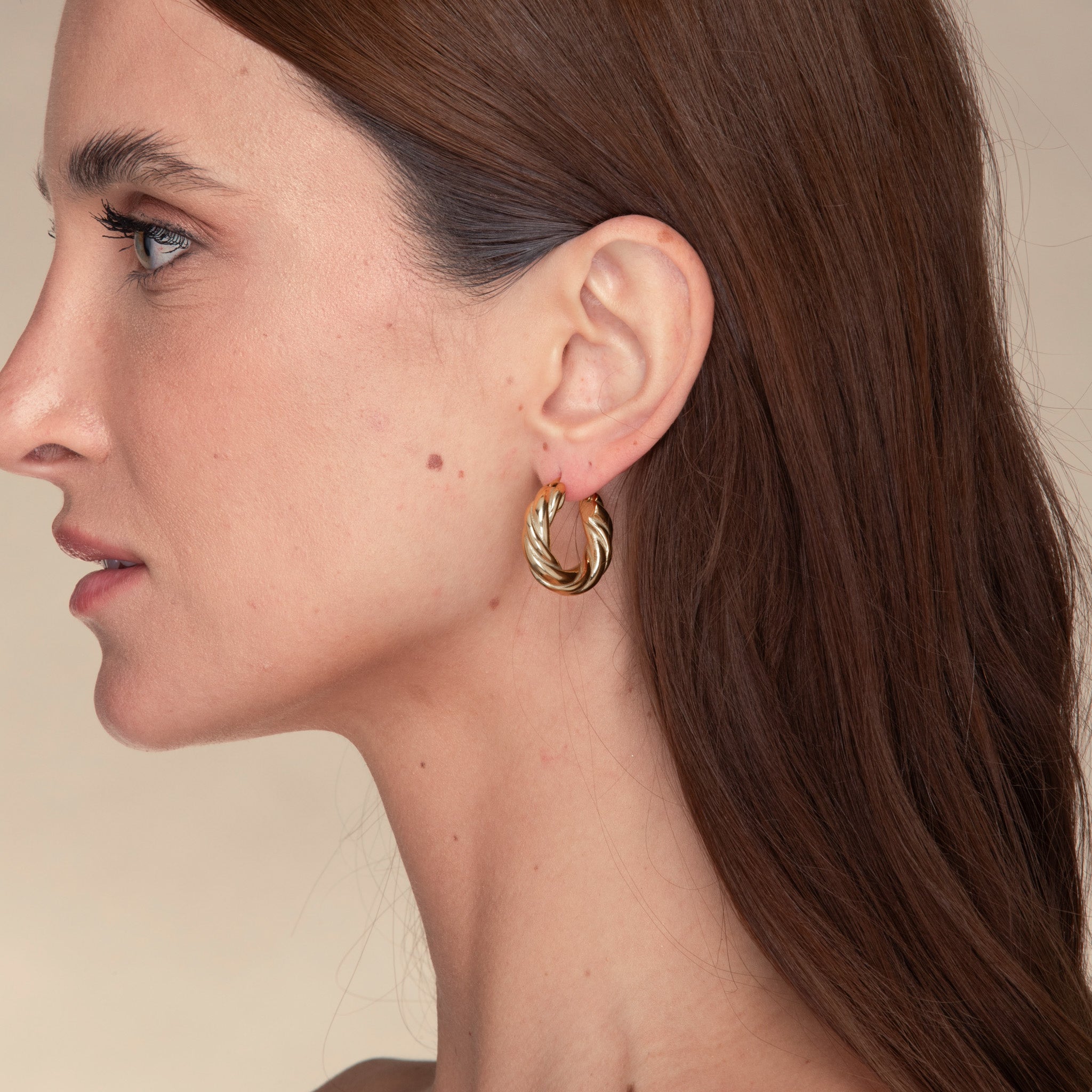 Amalia Twist Hoop Earrings - Camile & Stone