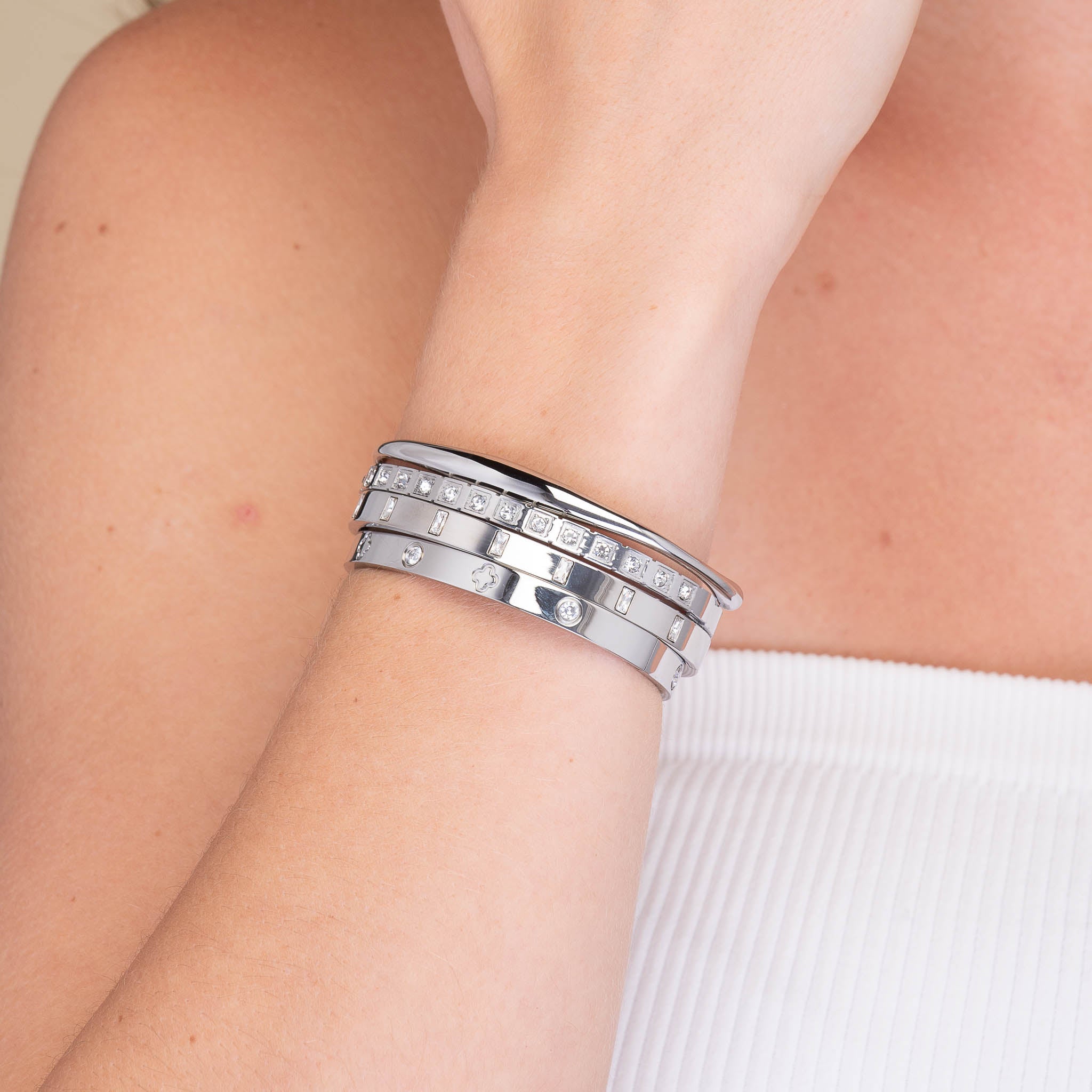 Baguette Hinged Bangle Bracelet - Camile & Stone