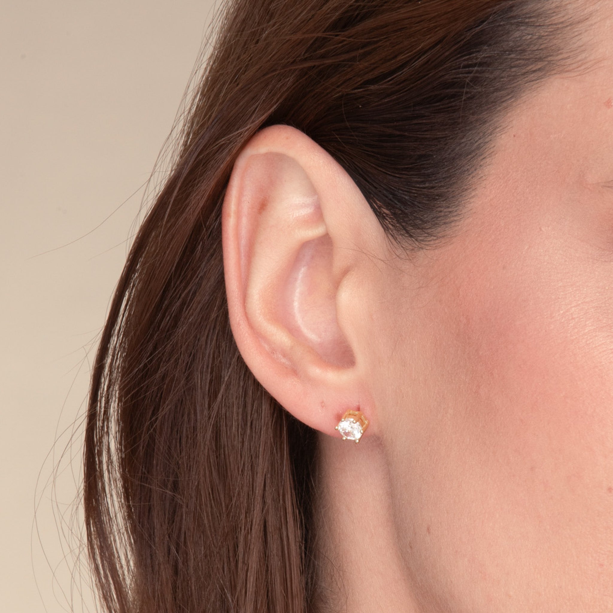 Classic 6 Claw Sapphire Stud Earrings - Camile & Stone