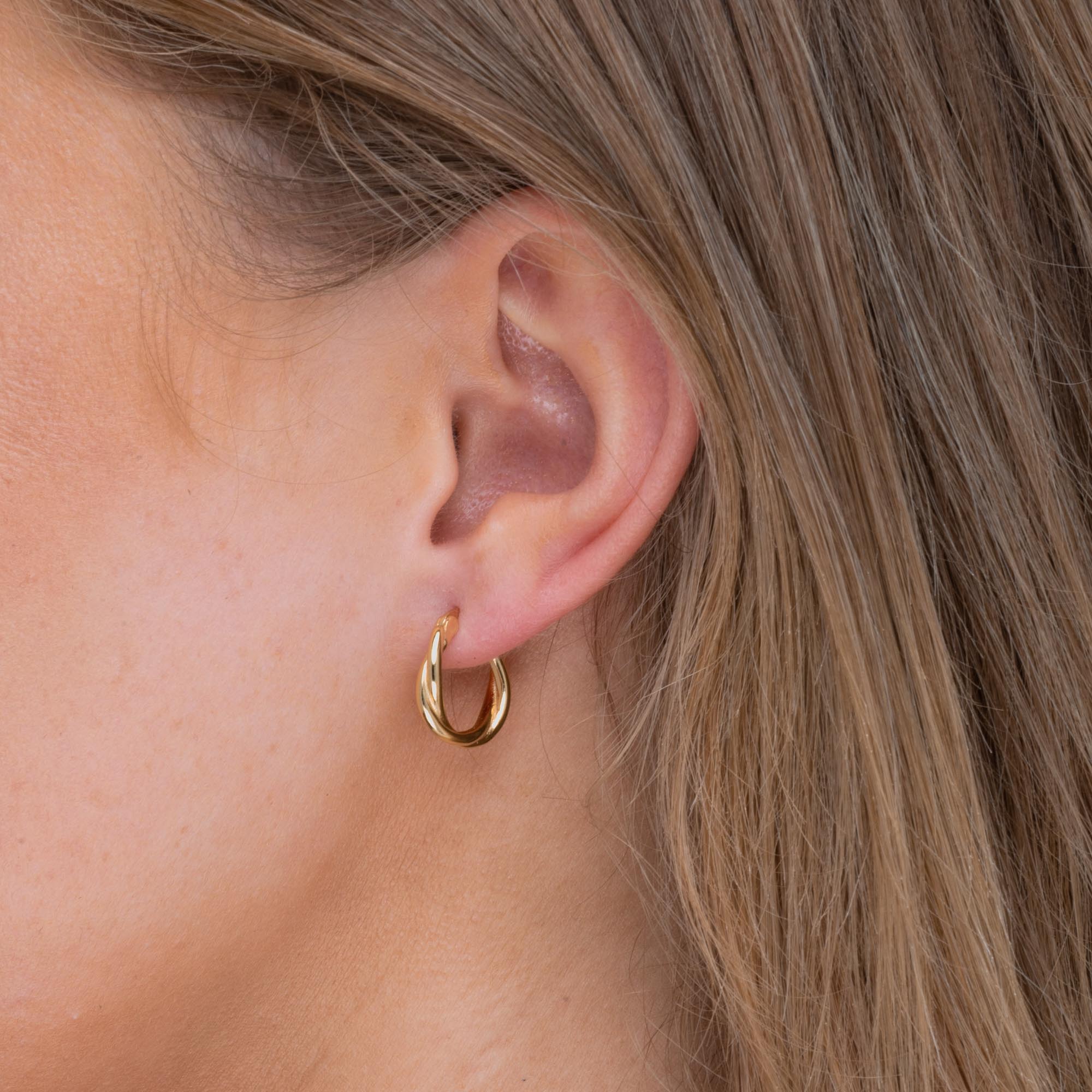 Classic Twist Hoop Earrings - Camile & Stone