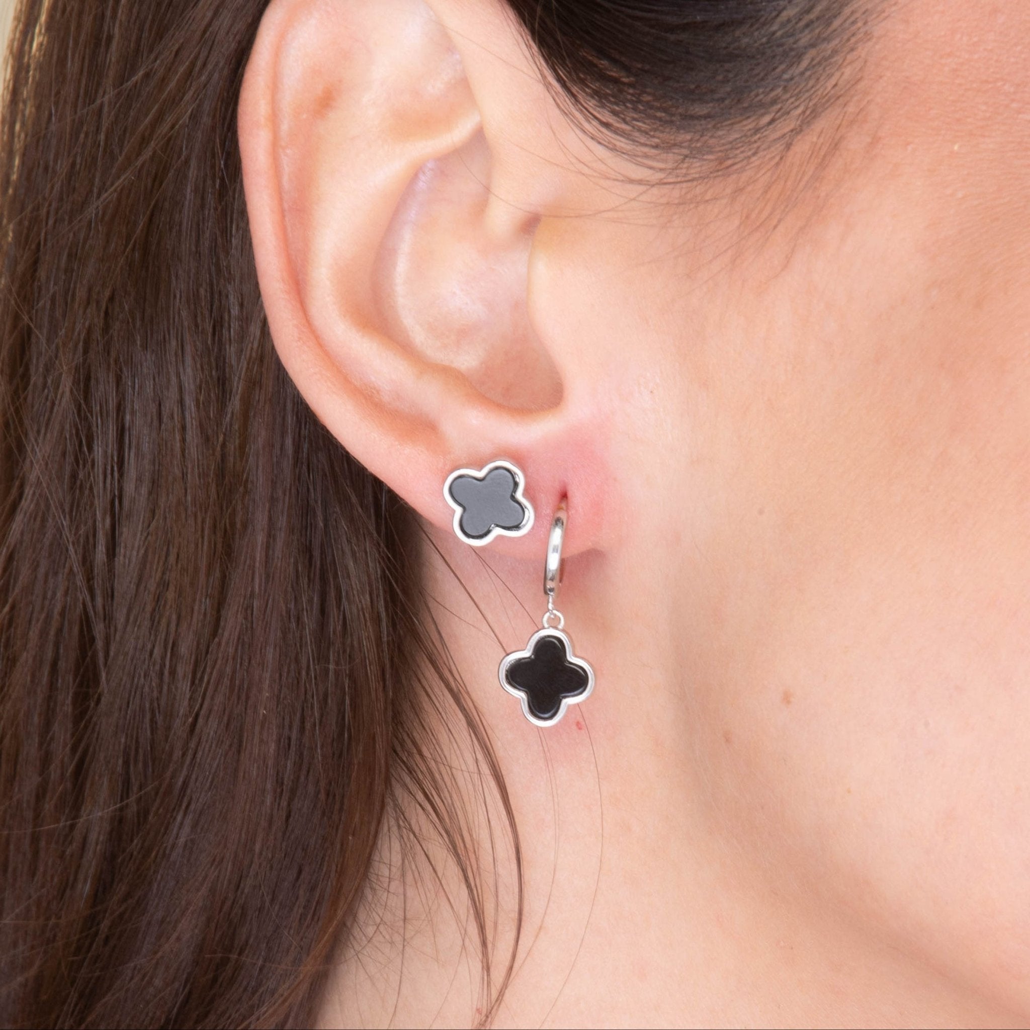 Clover Onyx Huggie Earrings - Camile & Stone