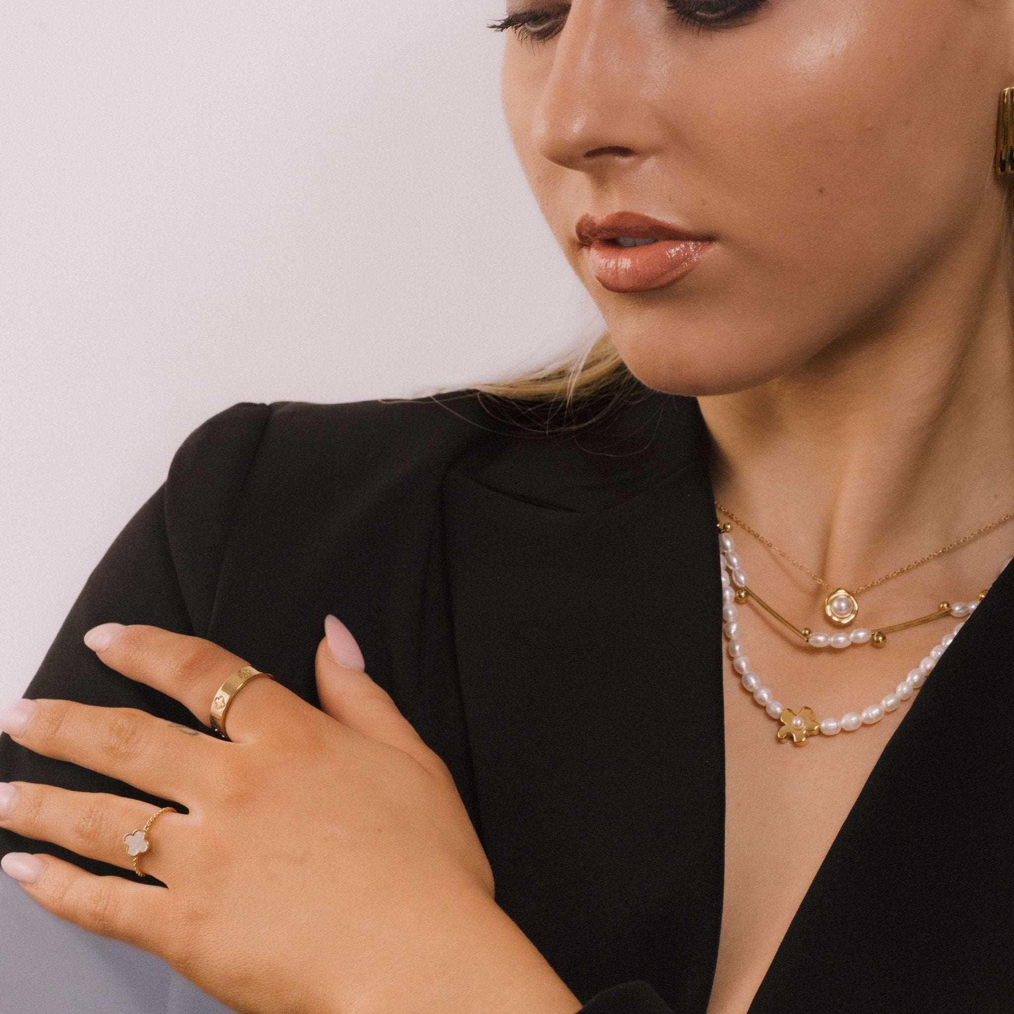 Clover Pearl Twist Stacker Ring - Camile & Stone