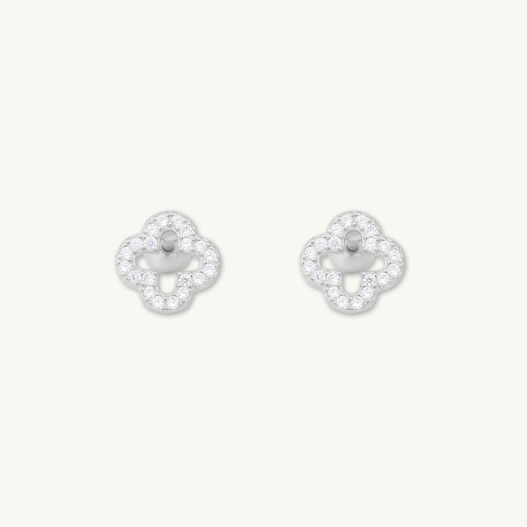Clover Sapphire Barbell Stud Cartilage Earrings - Camile & Stone