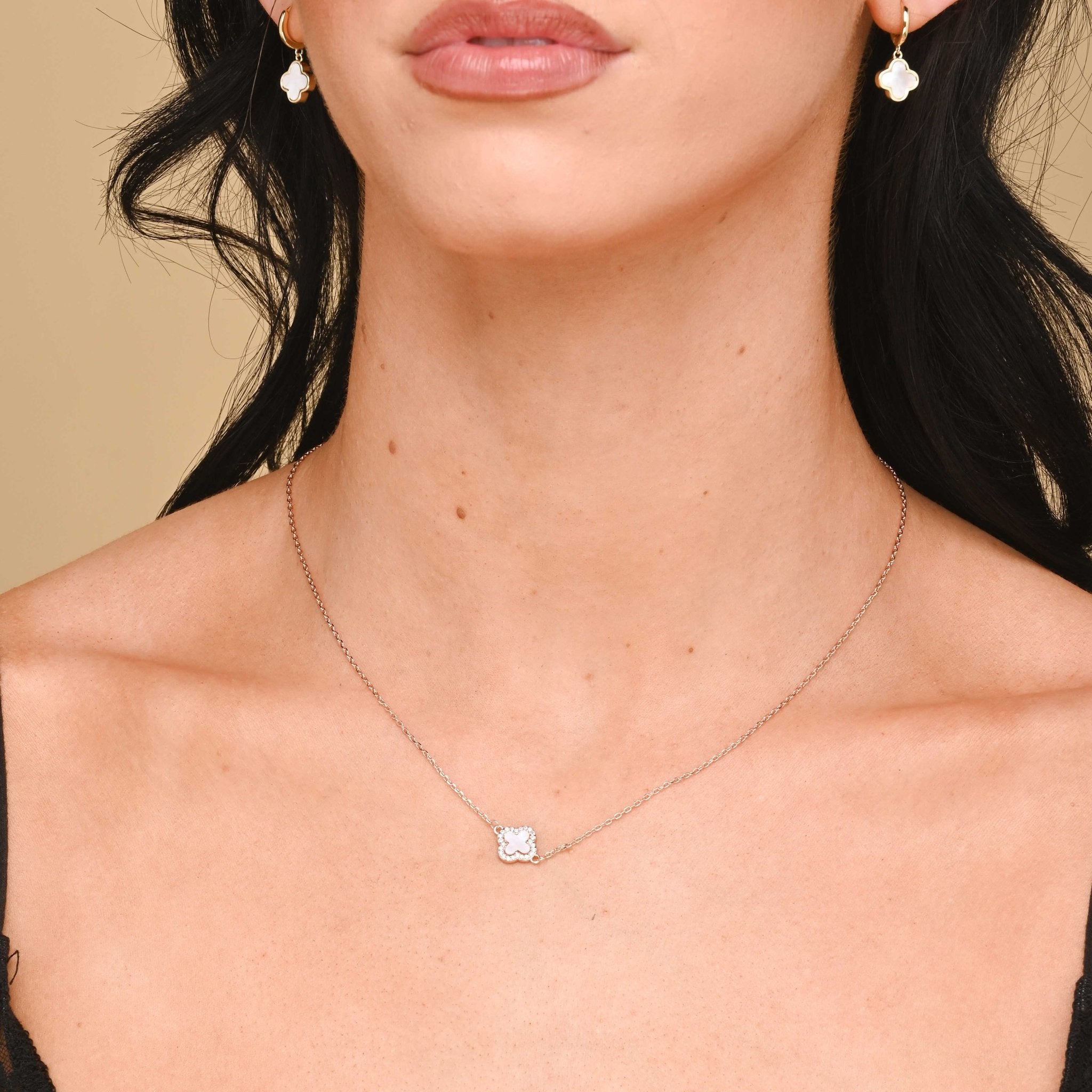 Clover Single MOP Sapphire Necklace - Camile & Stone