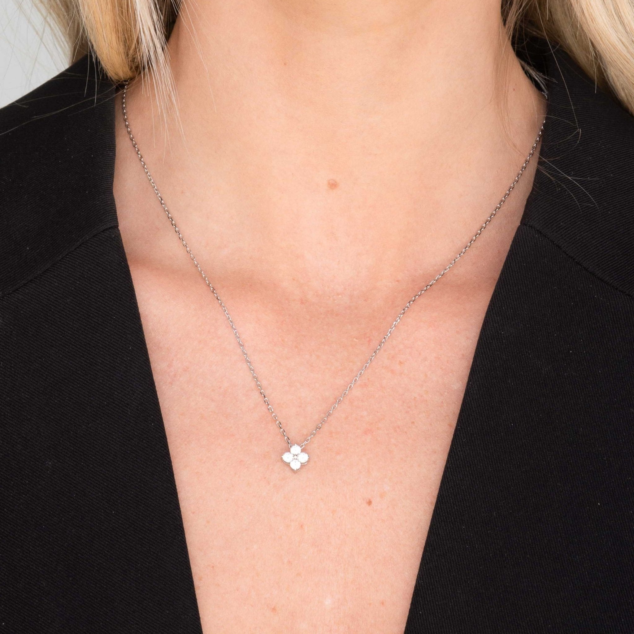 Clover Solitaire Moissanite Necklace 1 Carat - Camile & Stone