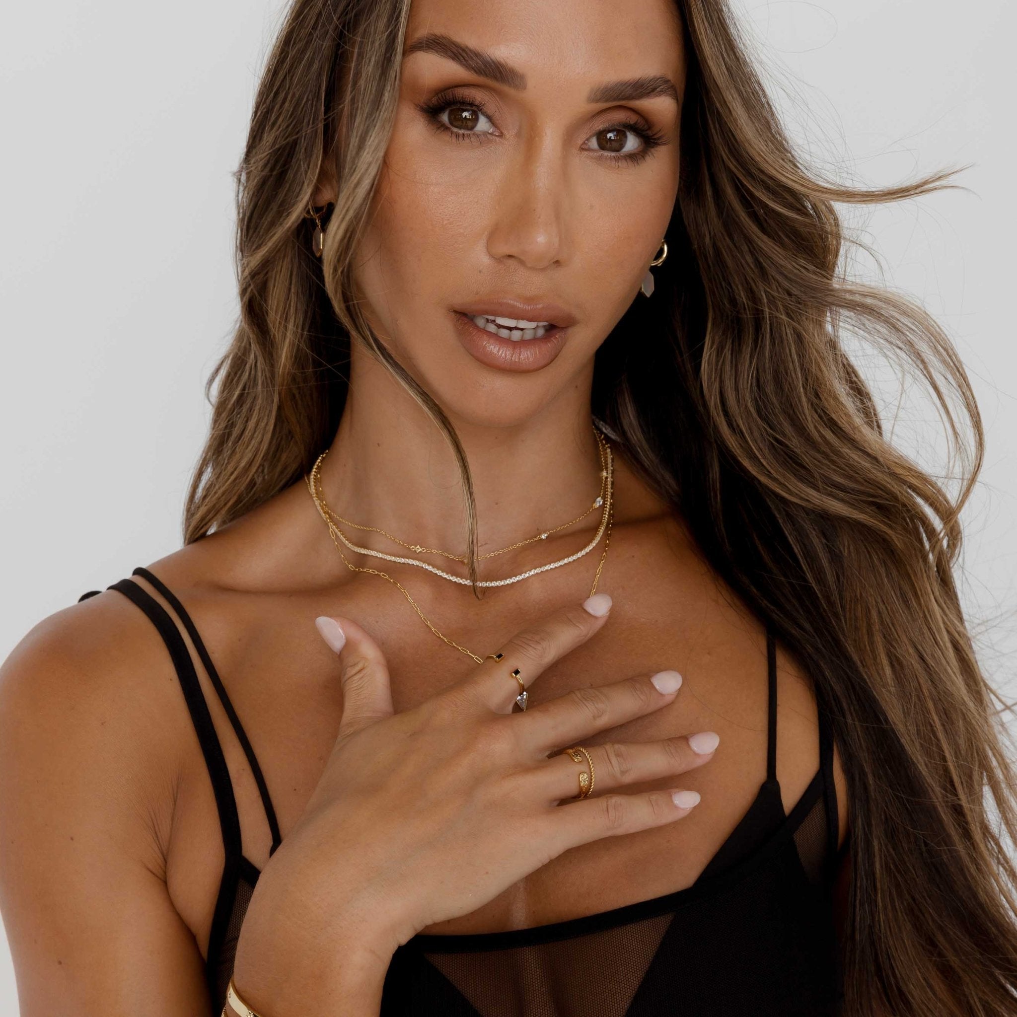 Clover Station Sapphire Necklace - Camile & Stone