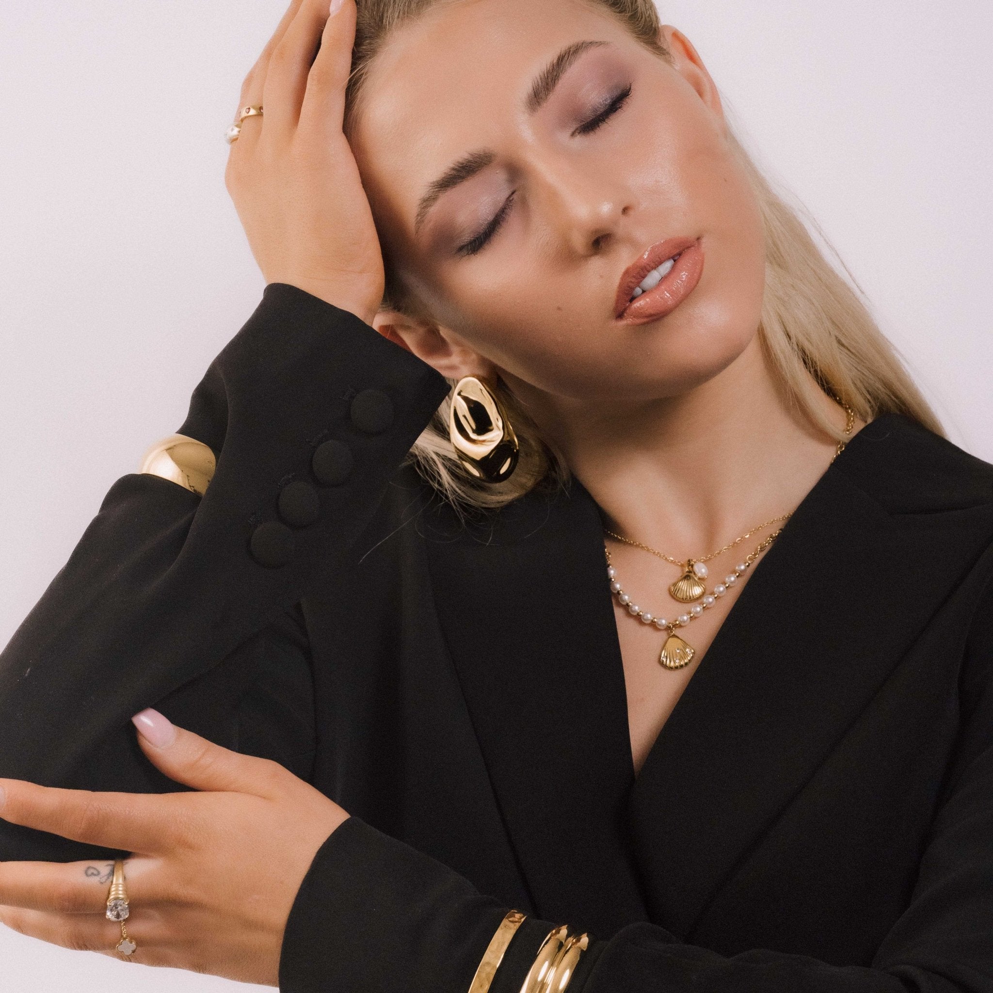 Etherial Shell Pearl Chain Necklace - Camile & Stone