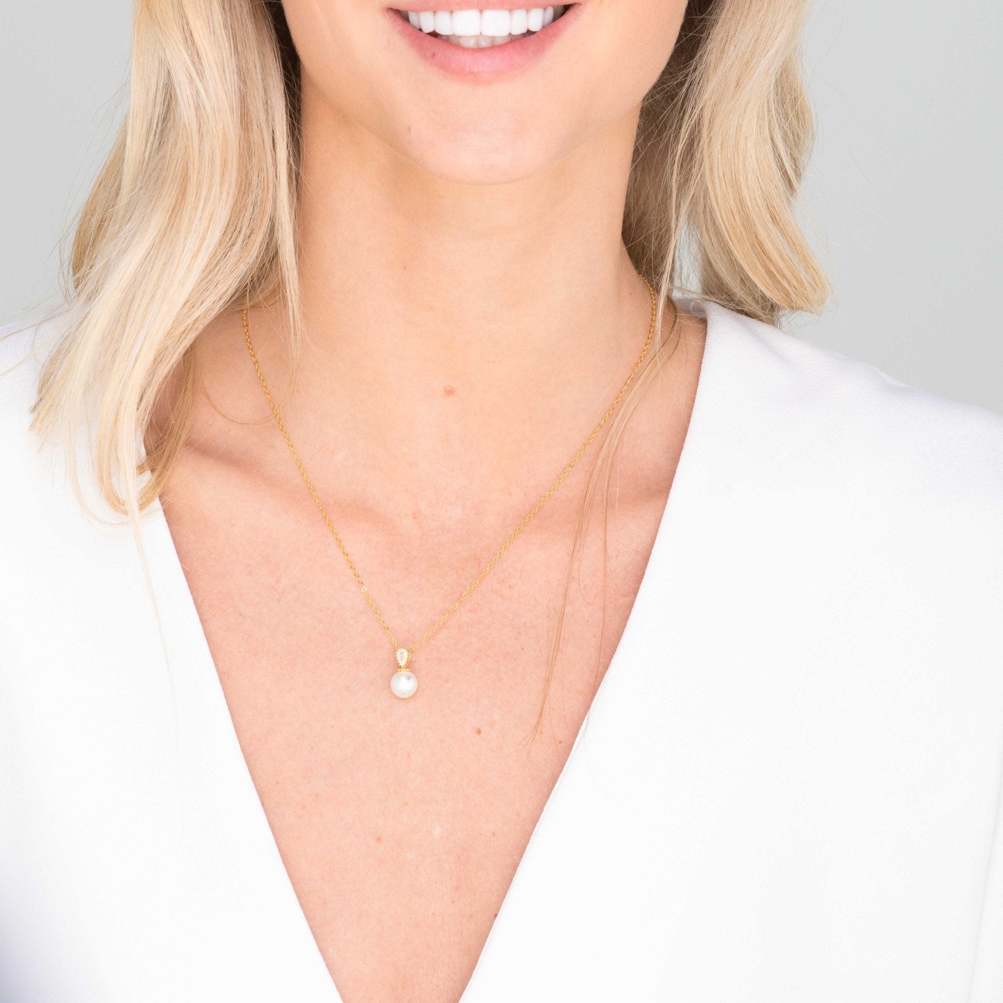 Freshwater Pearl Teardrop Necklace - Camile & Stone