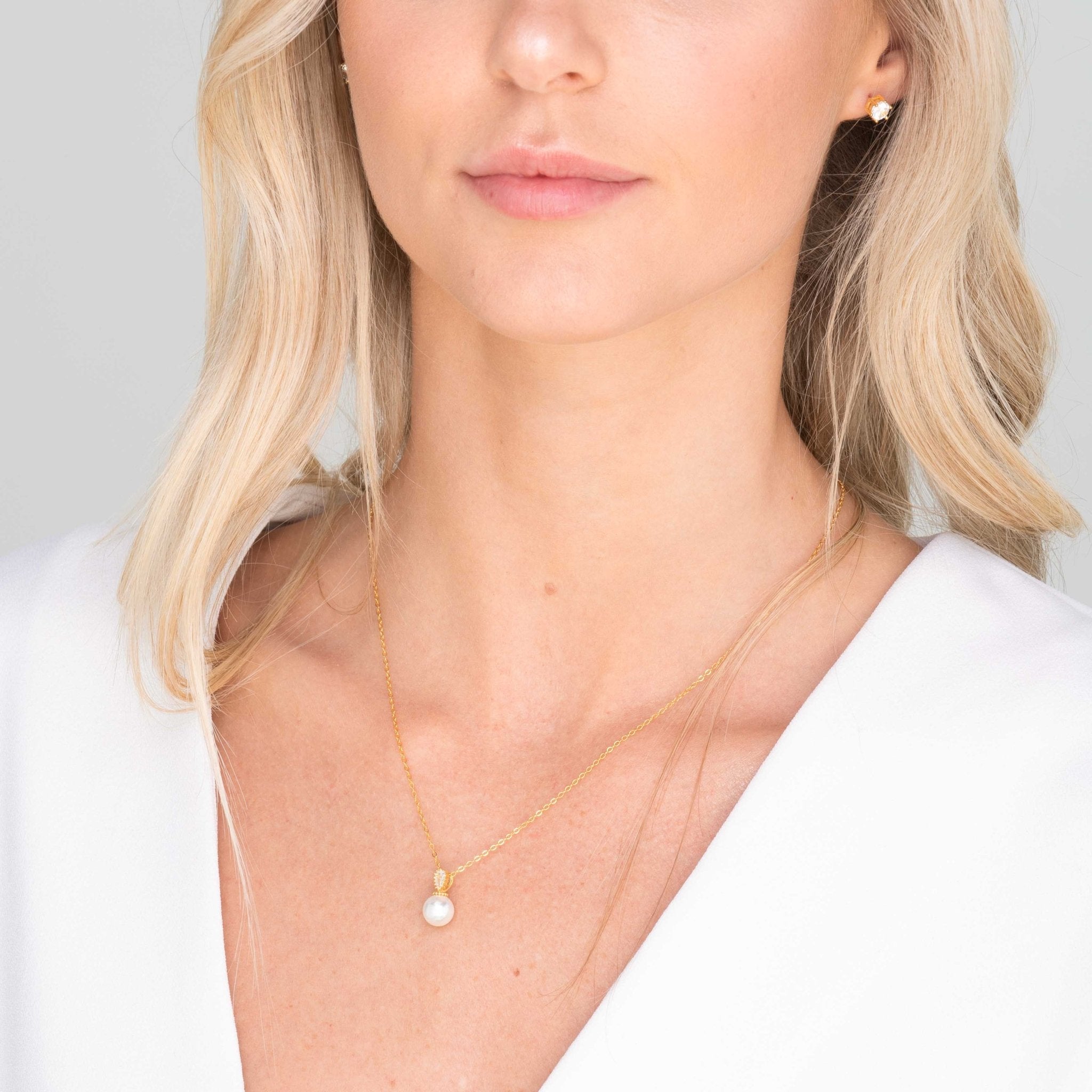 Freshwater Pearl Teardrop Necklace - Camile & Stone