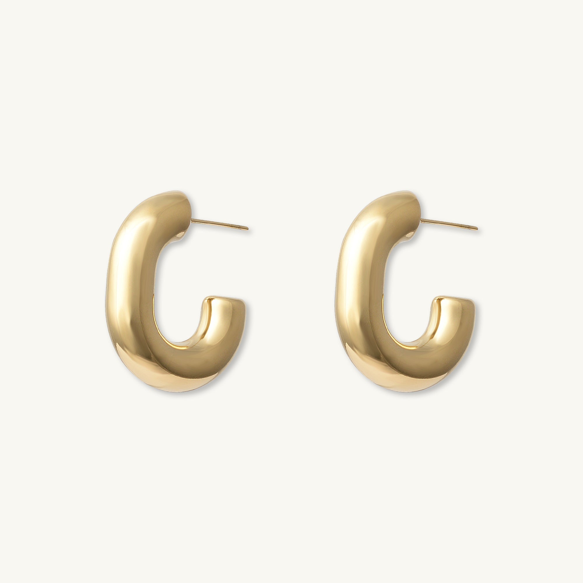 Hallie Huggie Earrings - Camile & Stone