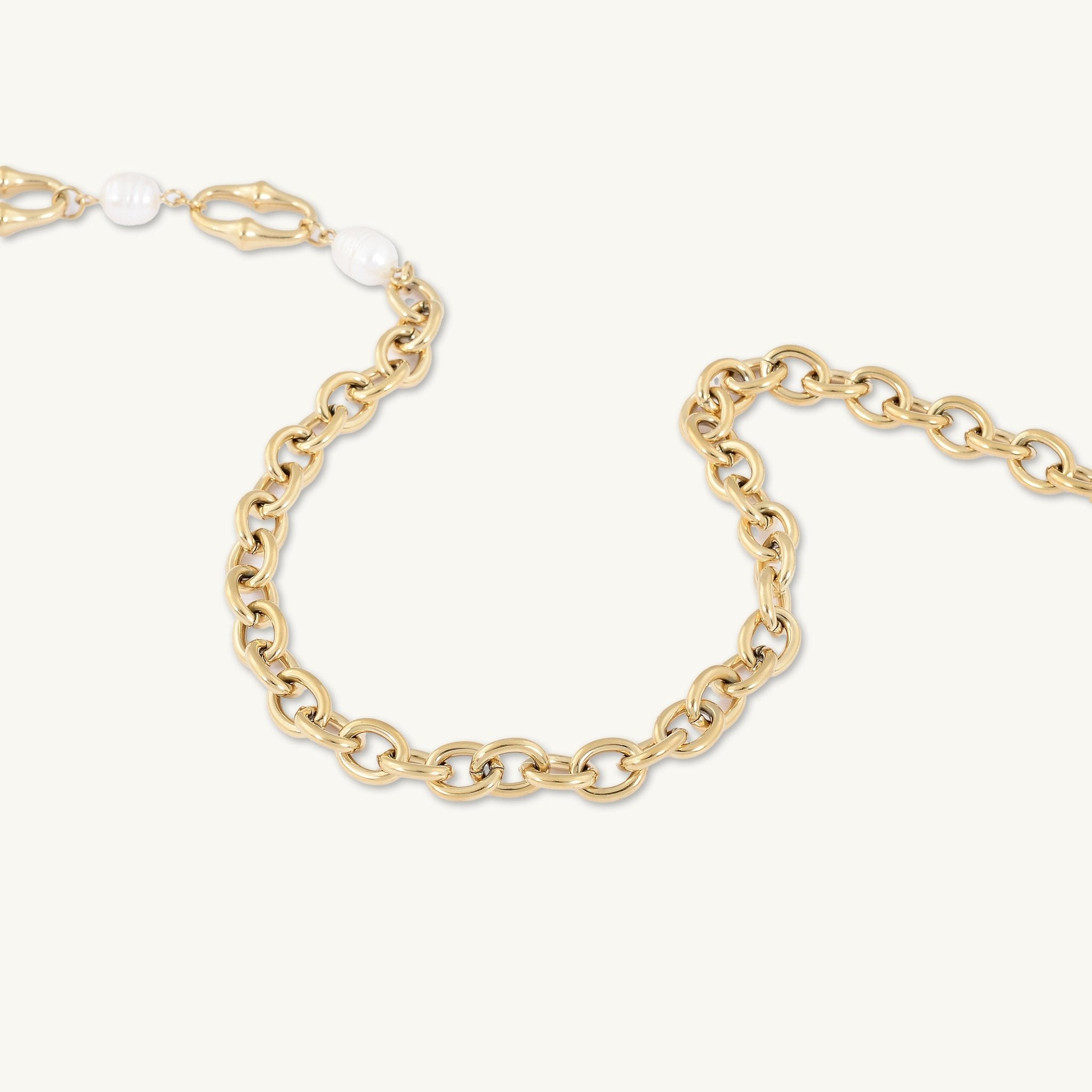 Kelly Pearl Toggle Statement Necklace - Camile & Stone