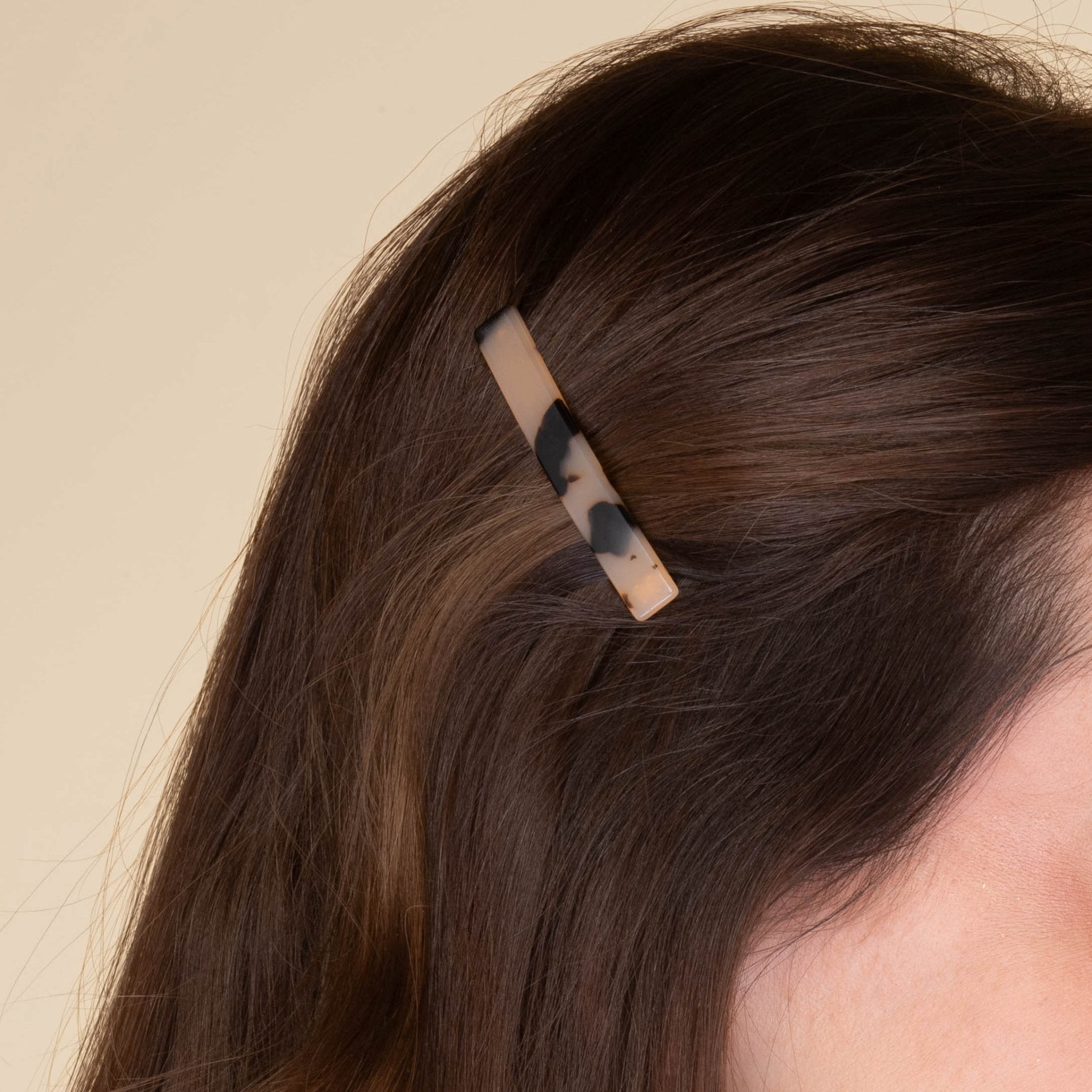 Light Tortoiseshell Bar French Small Hair Clip - Camile & Stone