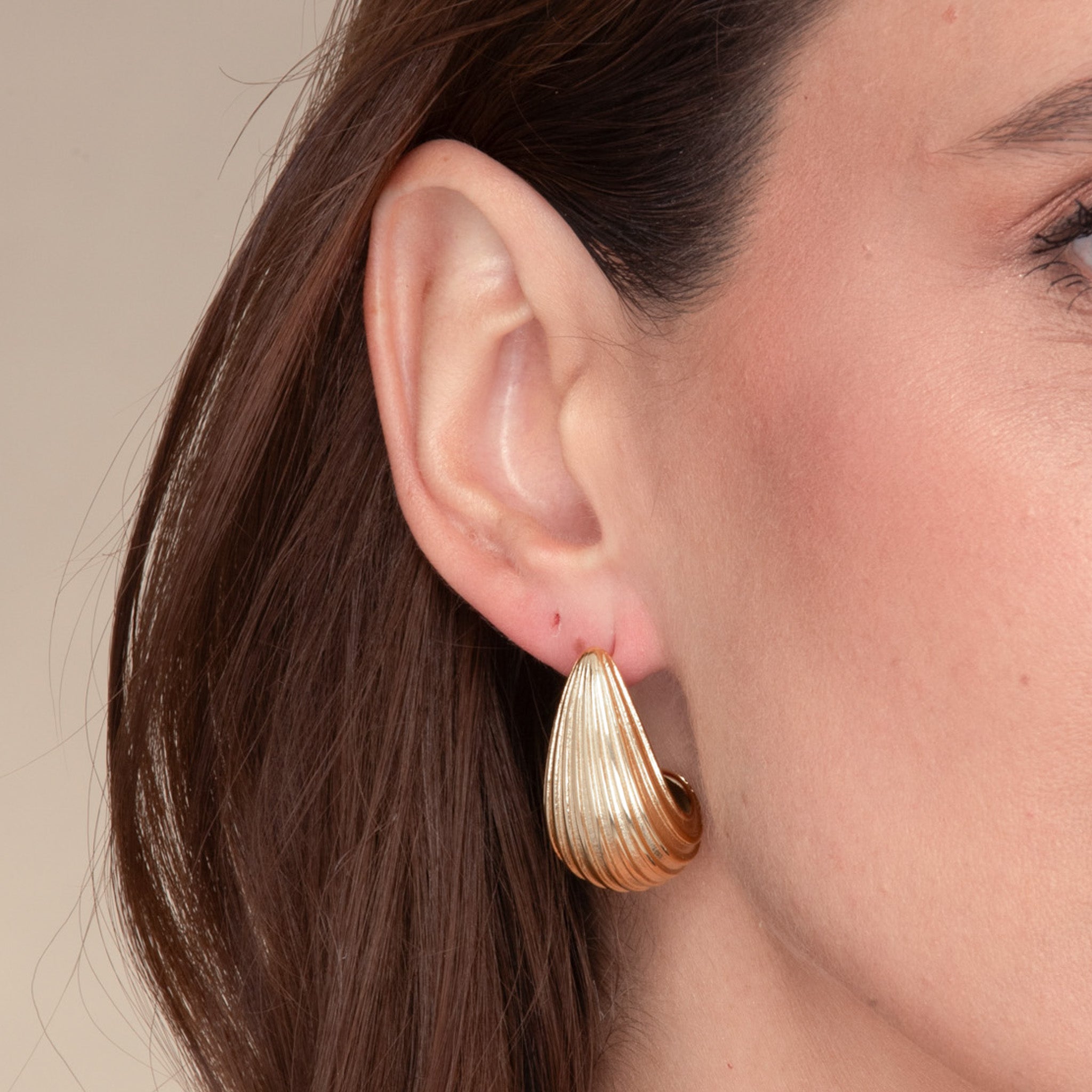 Livia Statement Dome Earrings - Camile & Stone