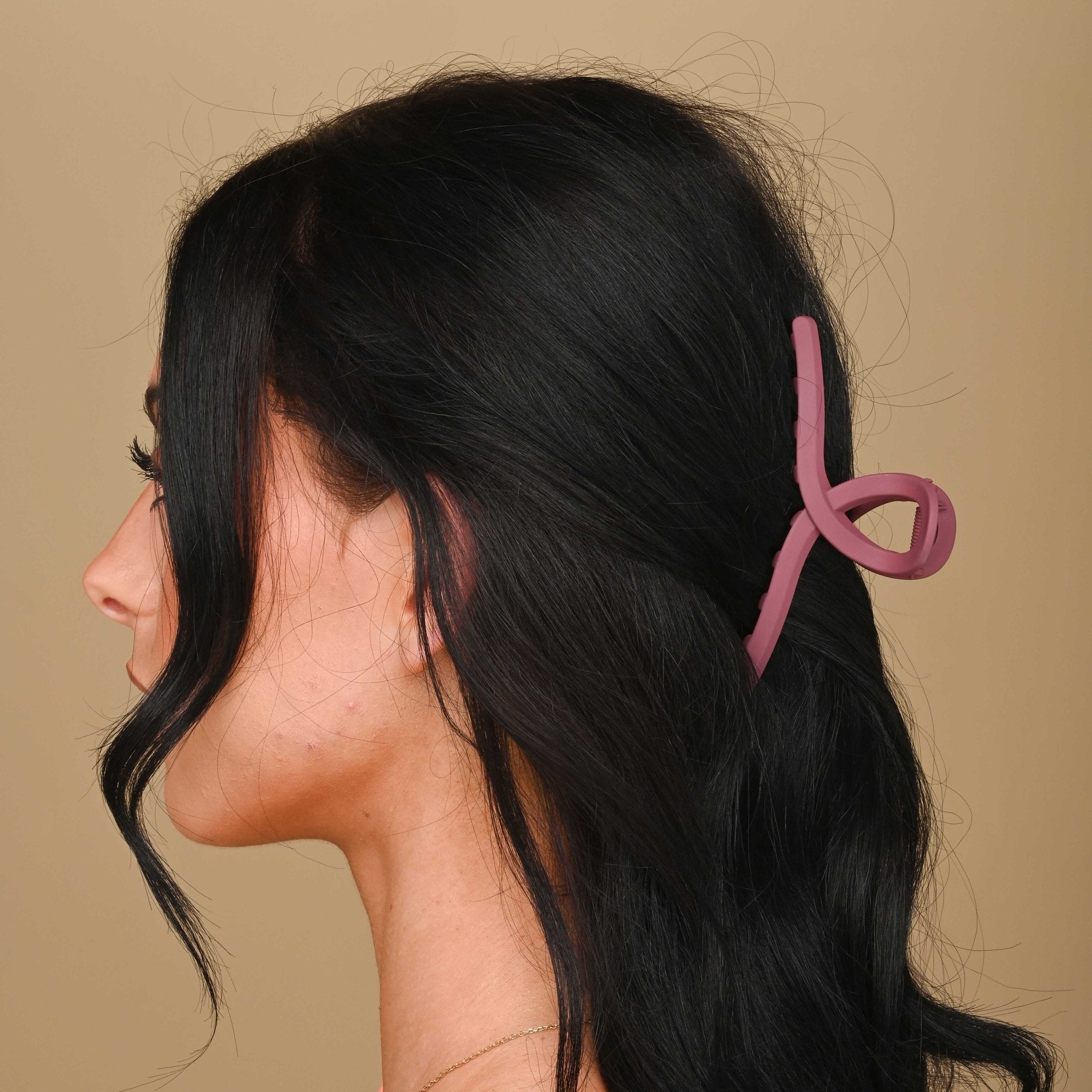 Loop Hair Claw Clip - Camile & Stone