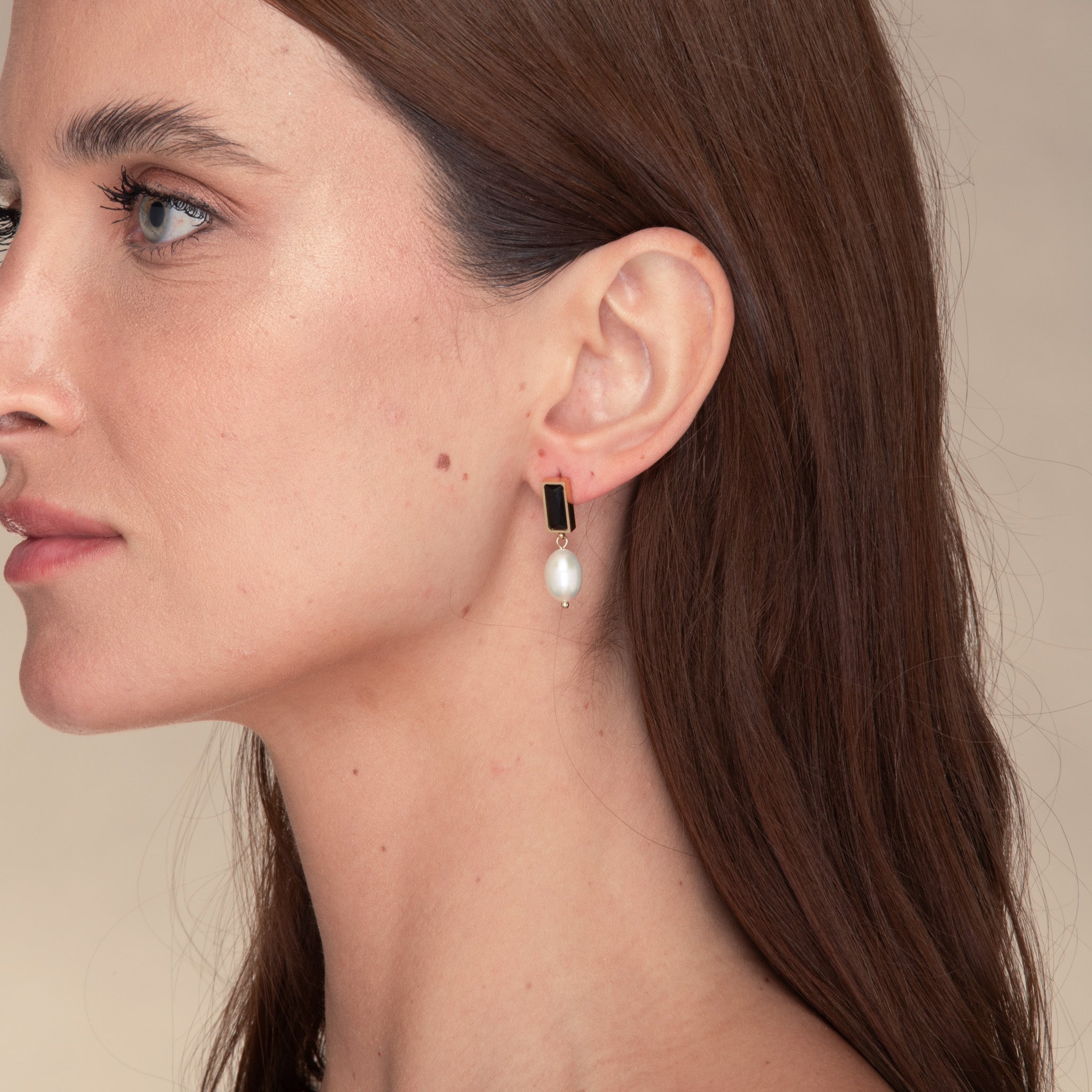 Lydia Onyx Pearl Earrings - Camile & Stone