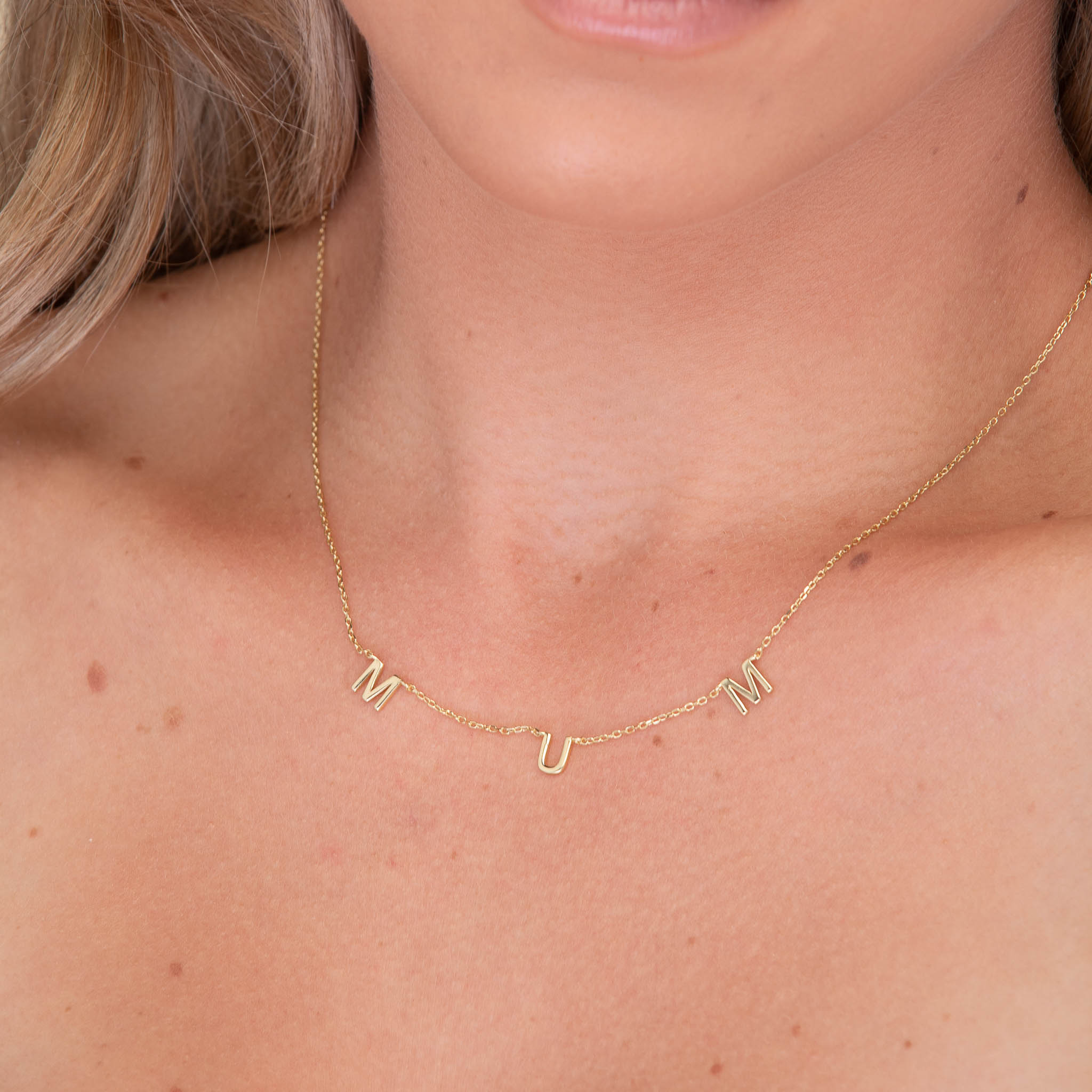 MUM Letter Initial Necklace - Camile & Stone