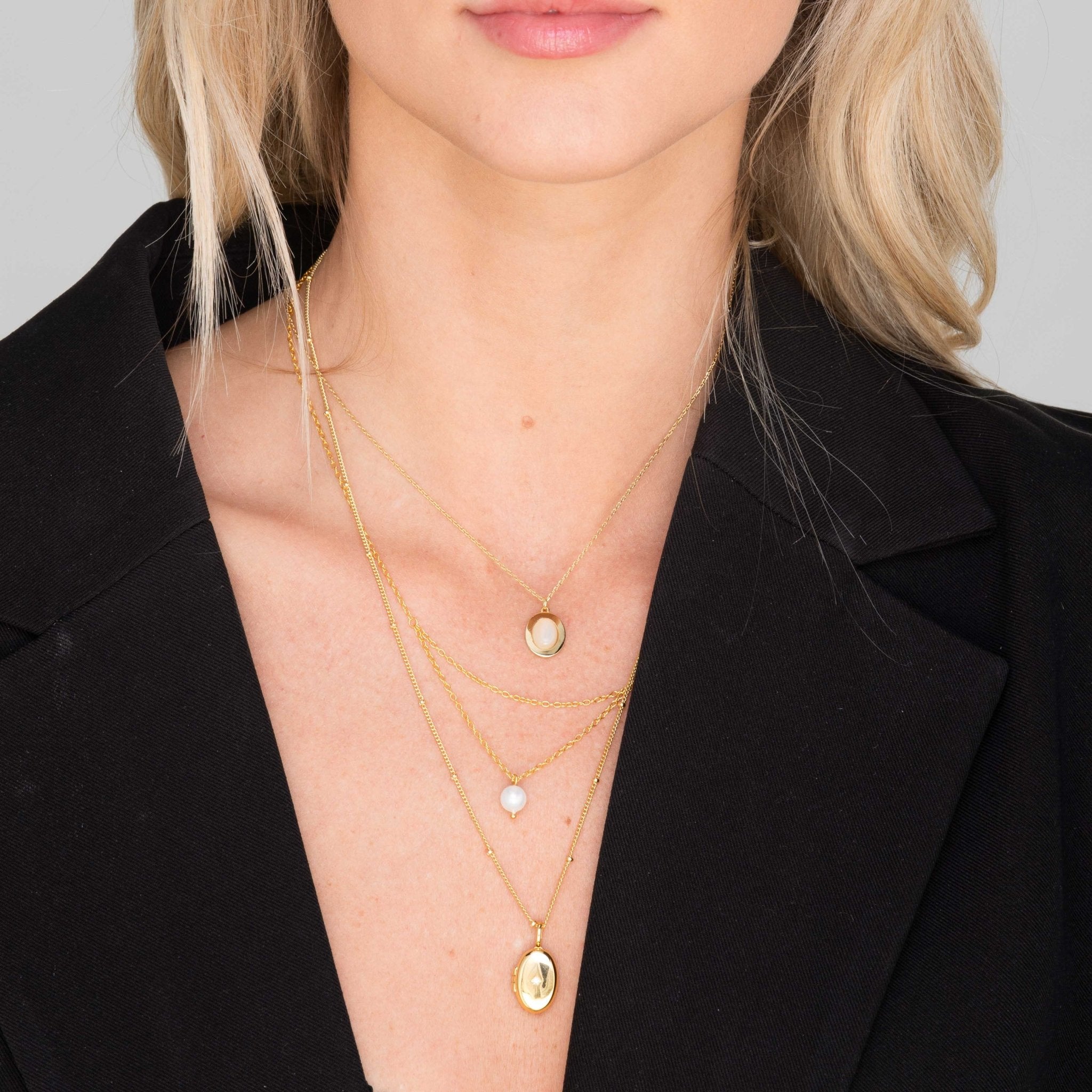 North Star Oval Photo Locket Necklace - Camile & Stone