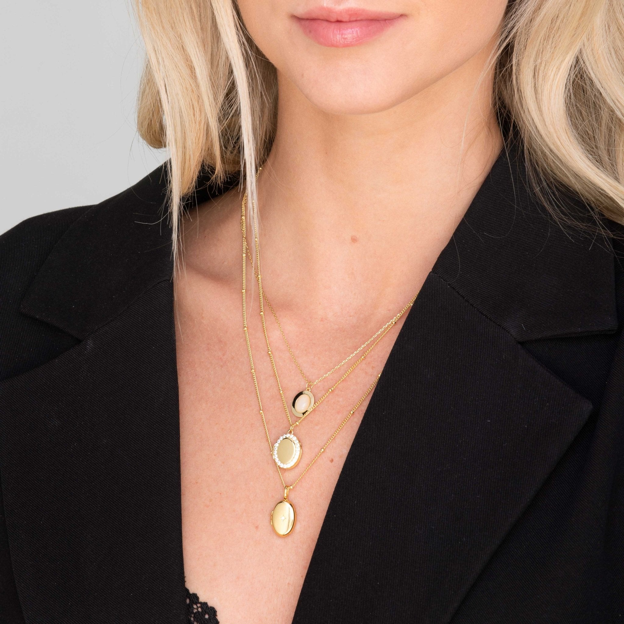 Oval Moonstone Pendant Necklace - Camile & Stone