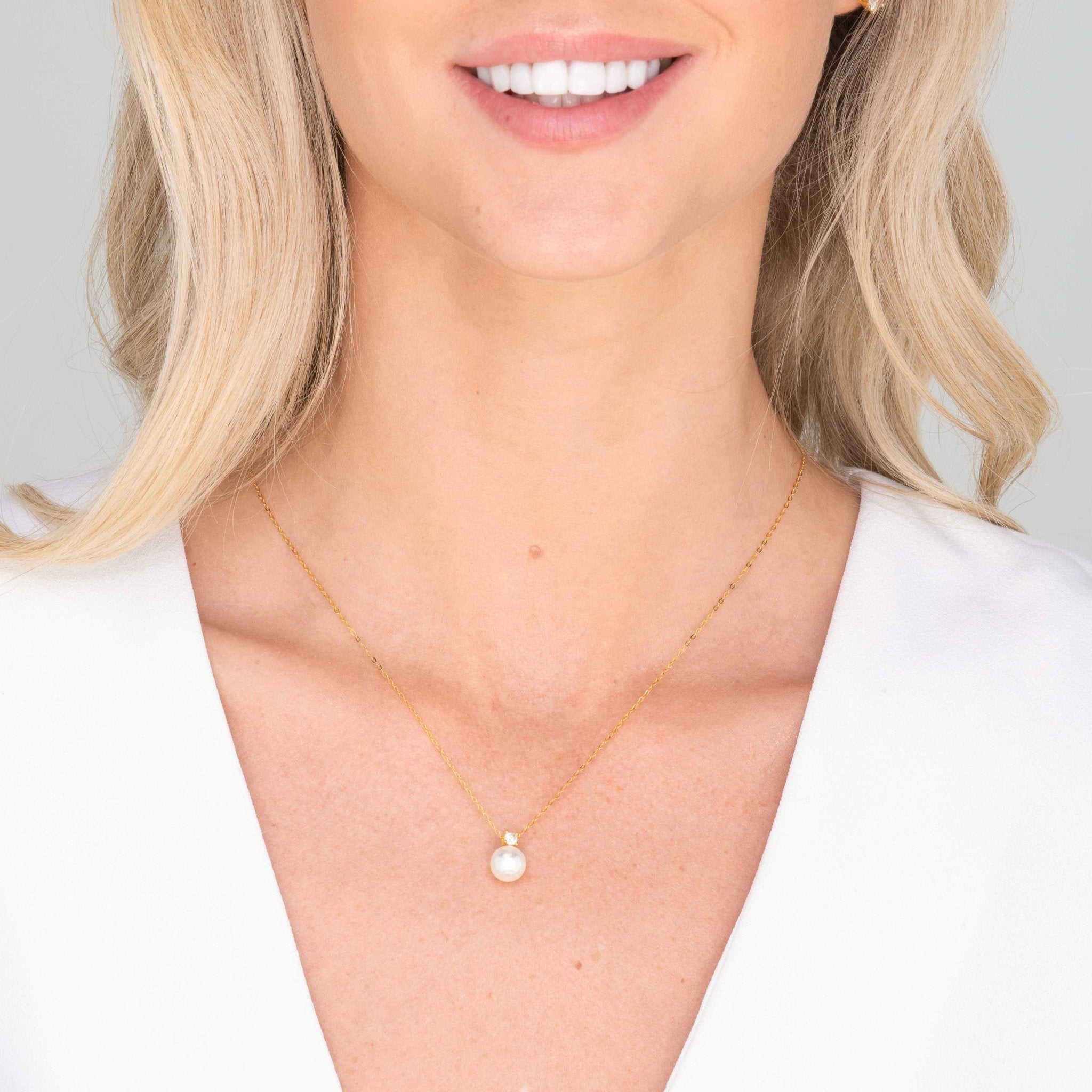 Pearl Solitaire Moissanite Necklace - Camile & Stone