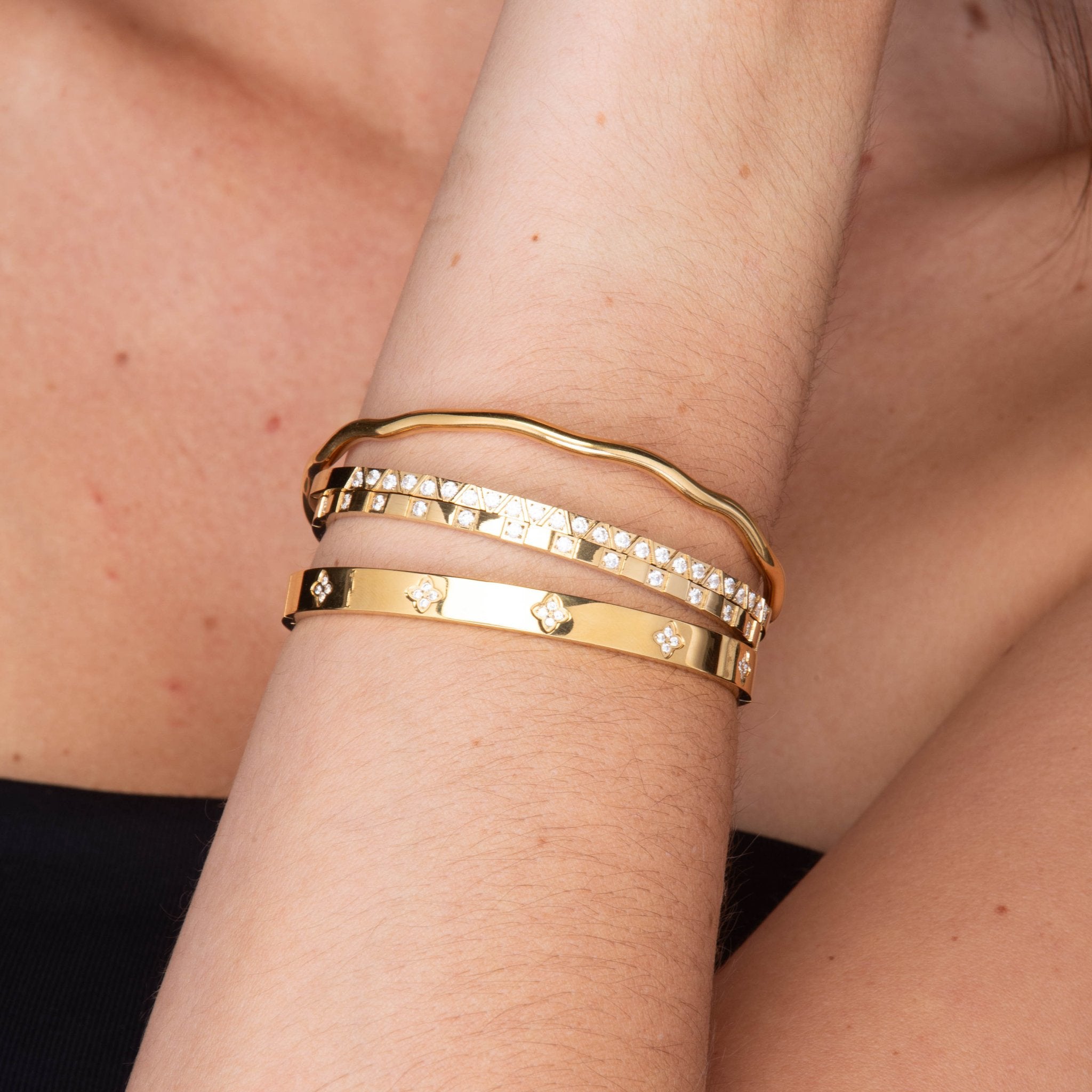 Santorini Wave Bangle Bracelet - Camile & Stone