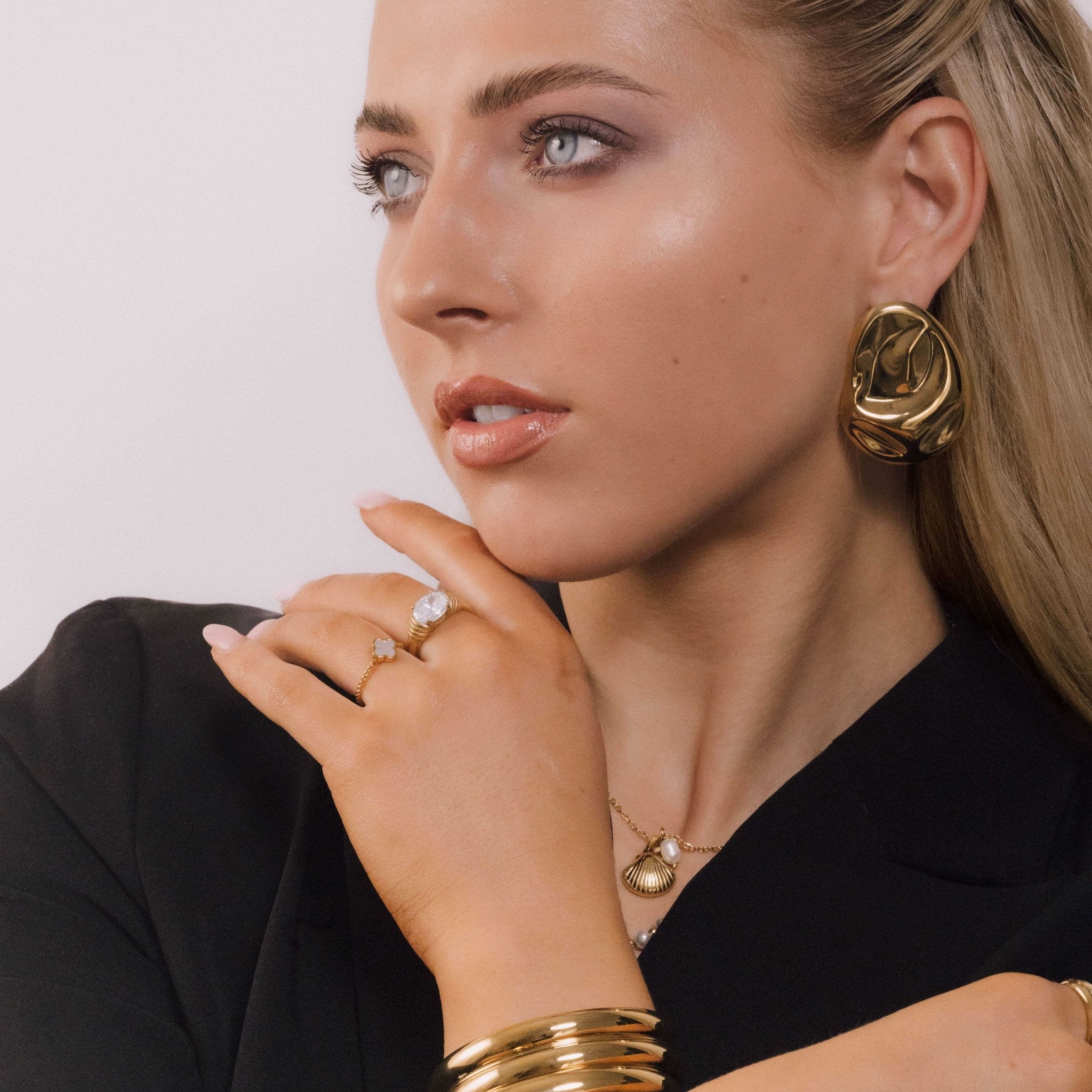 Skyler Oval Vintage Statement Ring - Camile & Stone