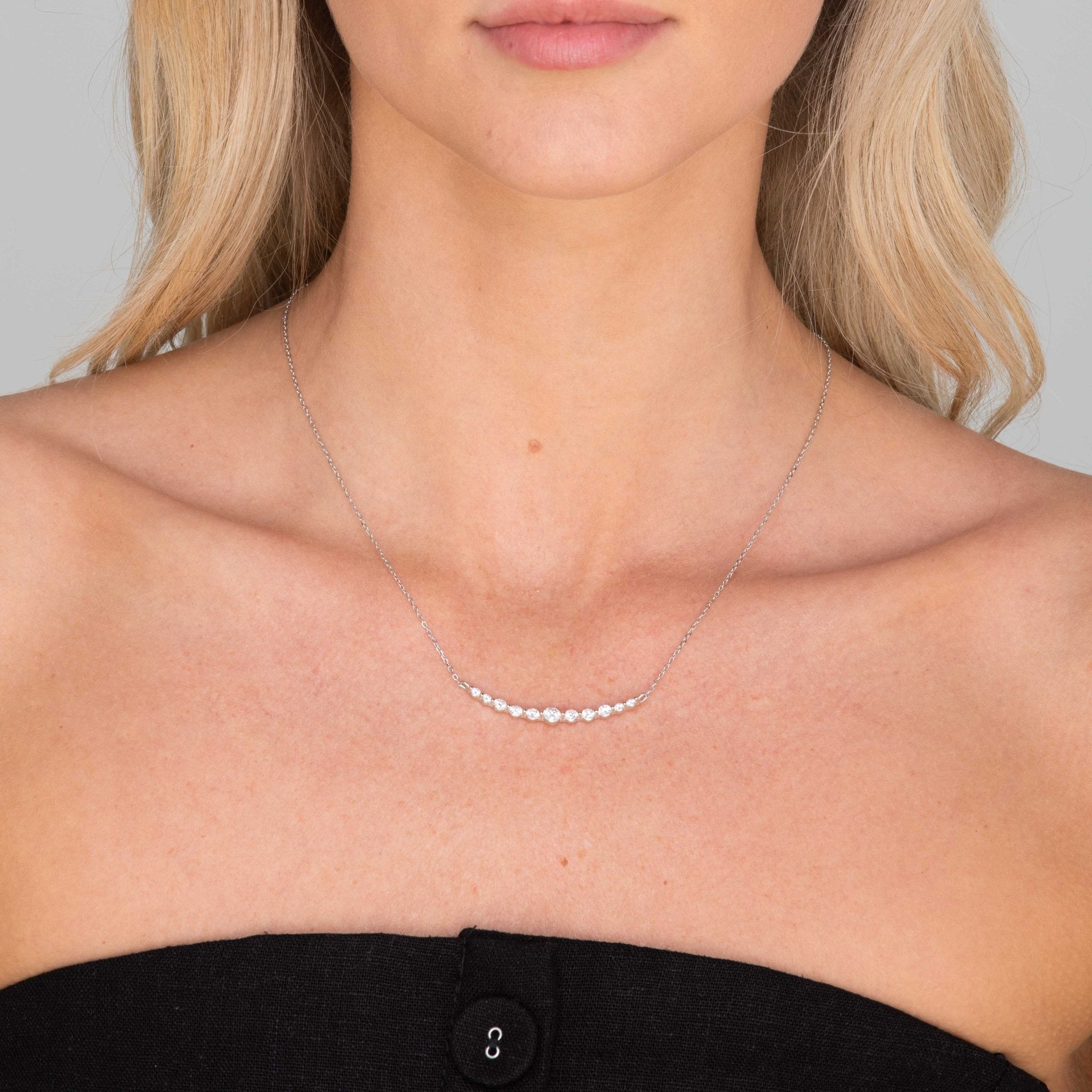 Smile Curved Bar Moissanite Necklace 1.0 Carat - Camile & Stone