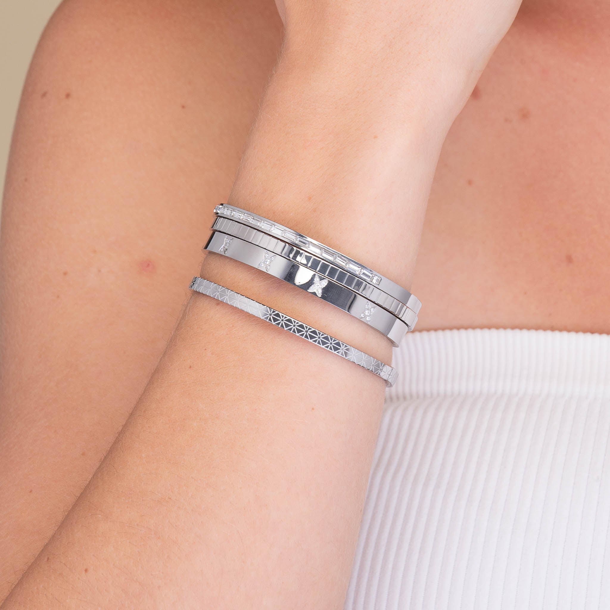 Starburst Geometric Hinged Bangle Bracelet - Camile & Stone