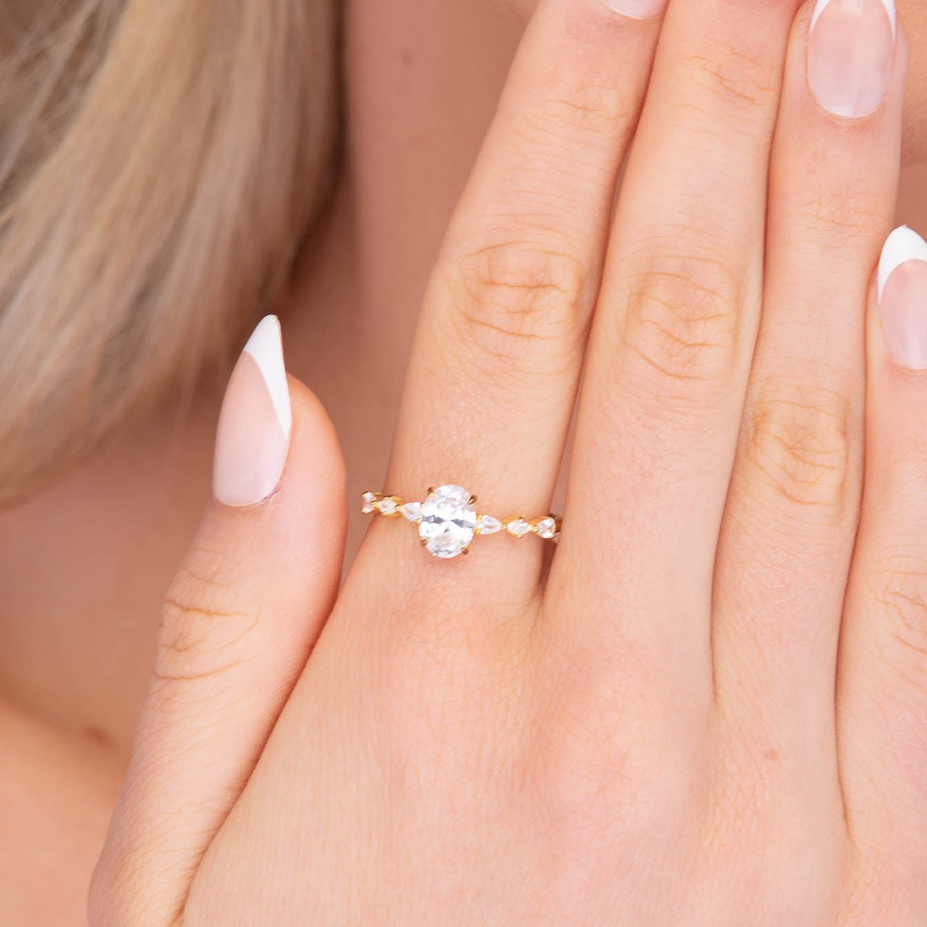 The Amalfi Oval Sapphire Engagement Ring - Camile & Stone