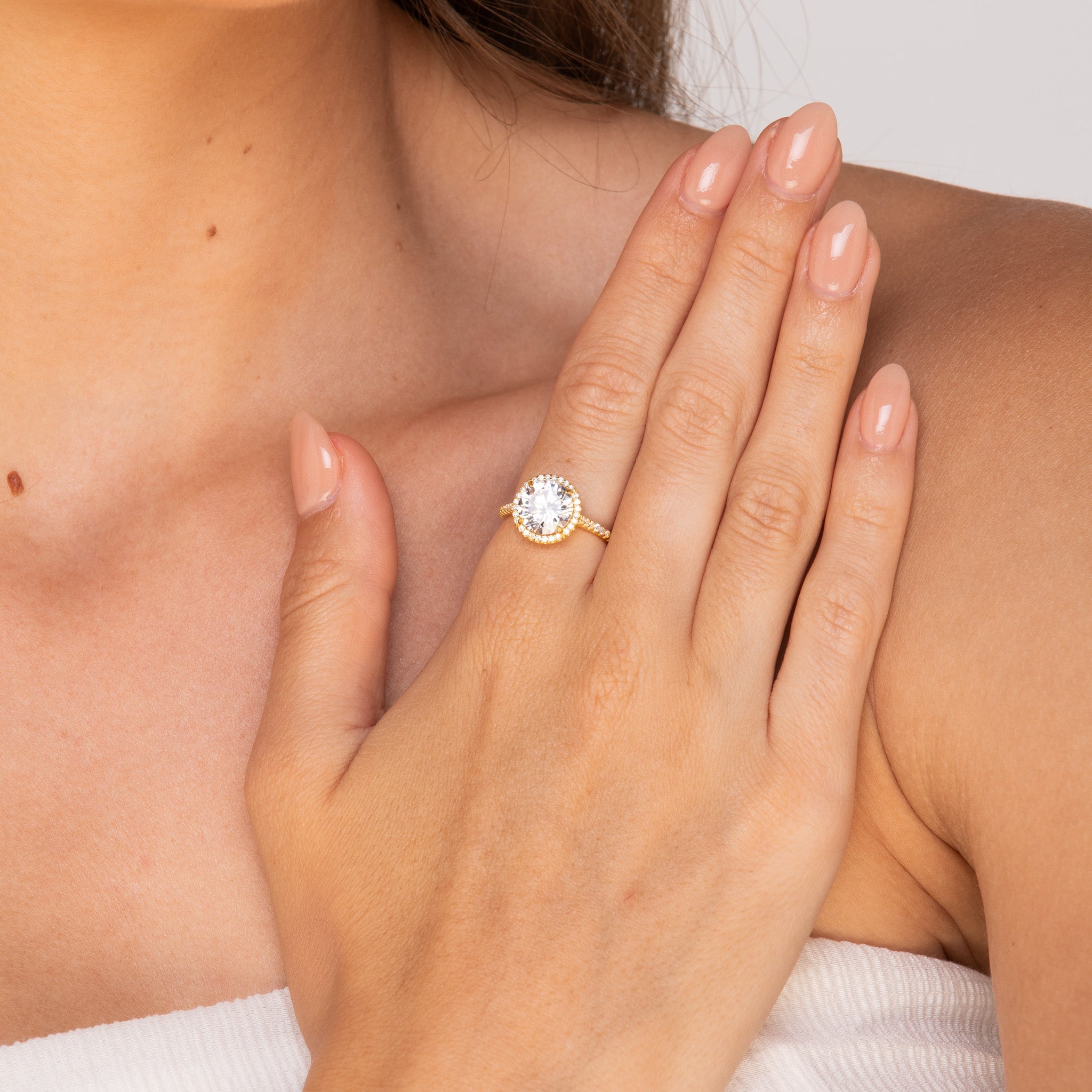 The Eliza Round Sapphire Engagement Ring - Camile & Stone