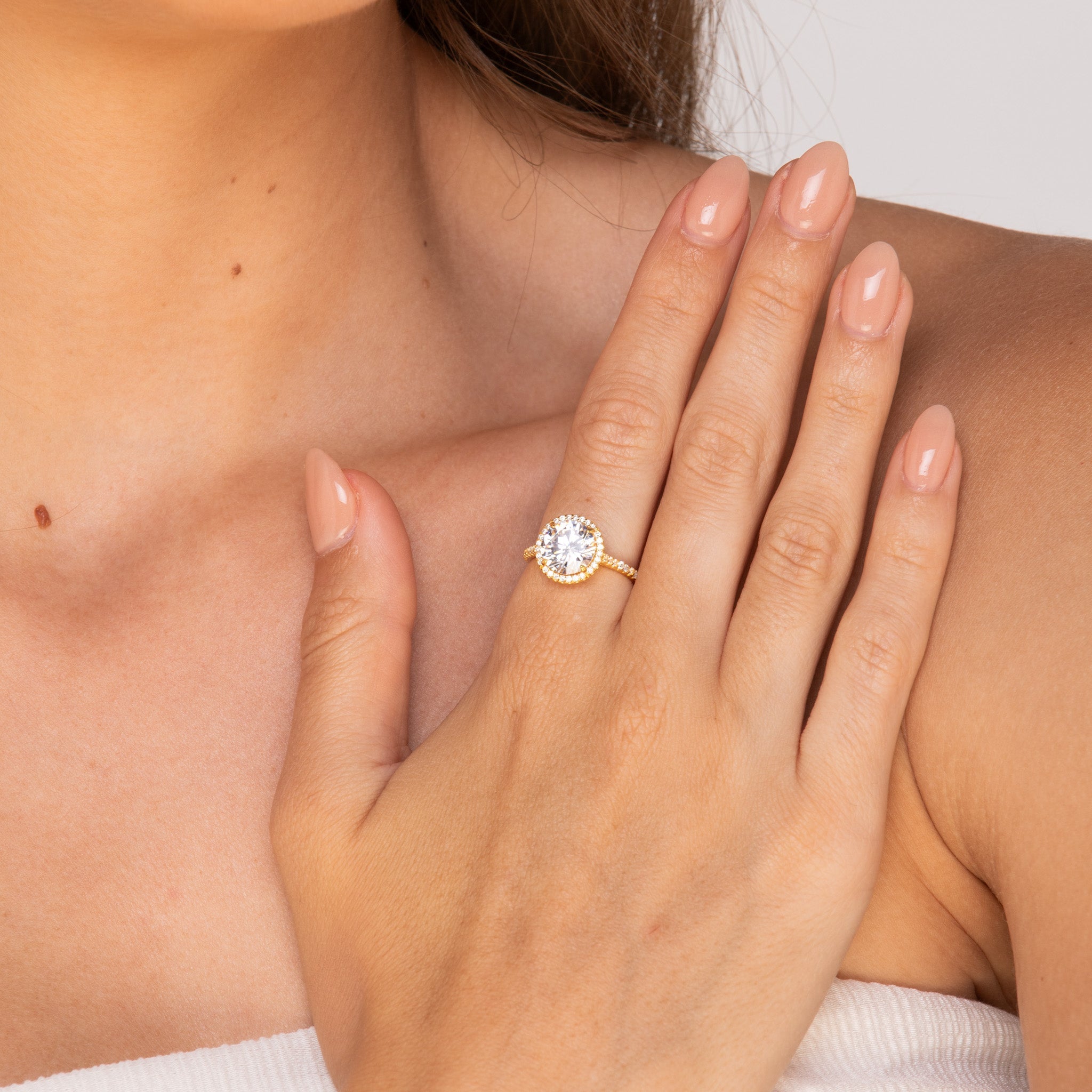 The Eliza Round Sapphire Engagement Ring - Camile & Stone