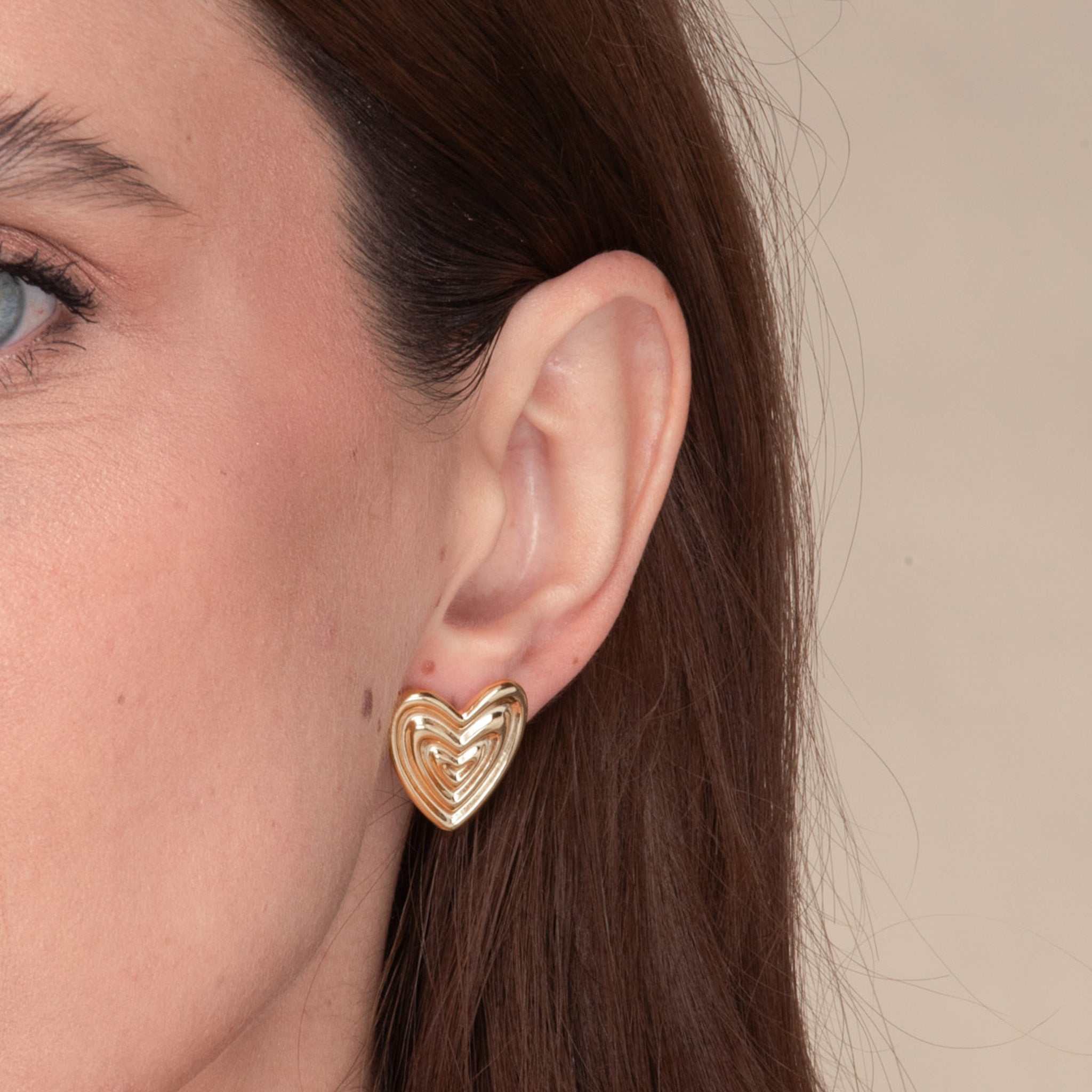 Thea Heart Stud Earrings - Camile & Stone