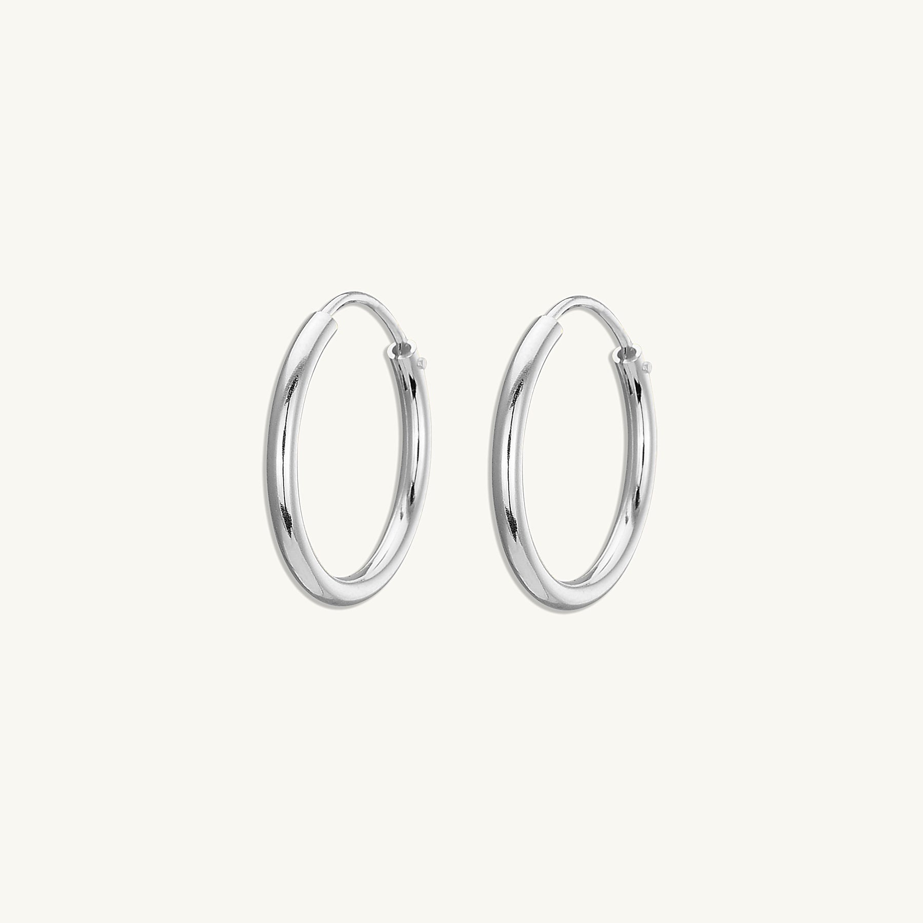 Thin Basic Small Hoops - Camile & Stone