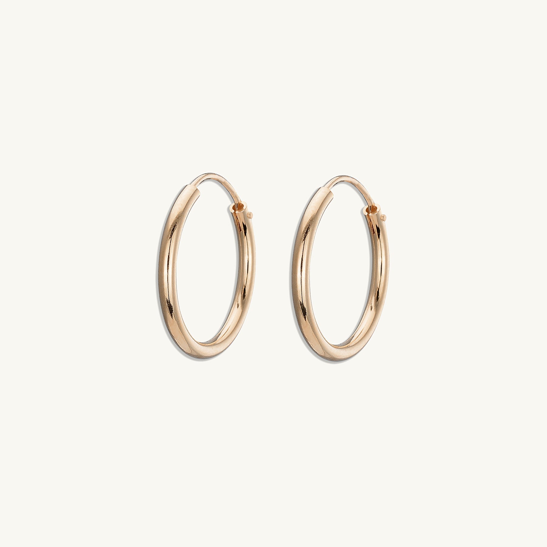 Thin Basic Small Hoops - Camile & Stone