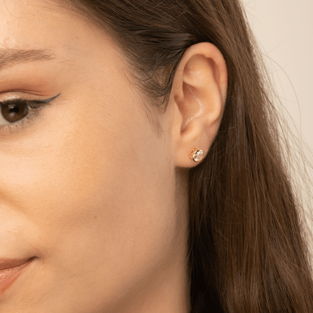 Circle Cubic Zirconia Studs - Camile & Stone