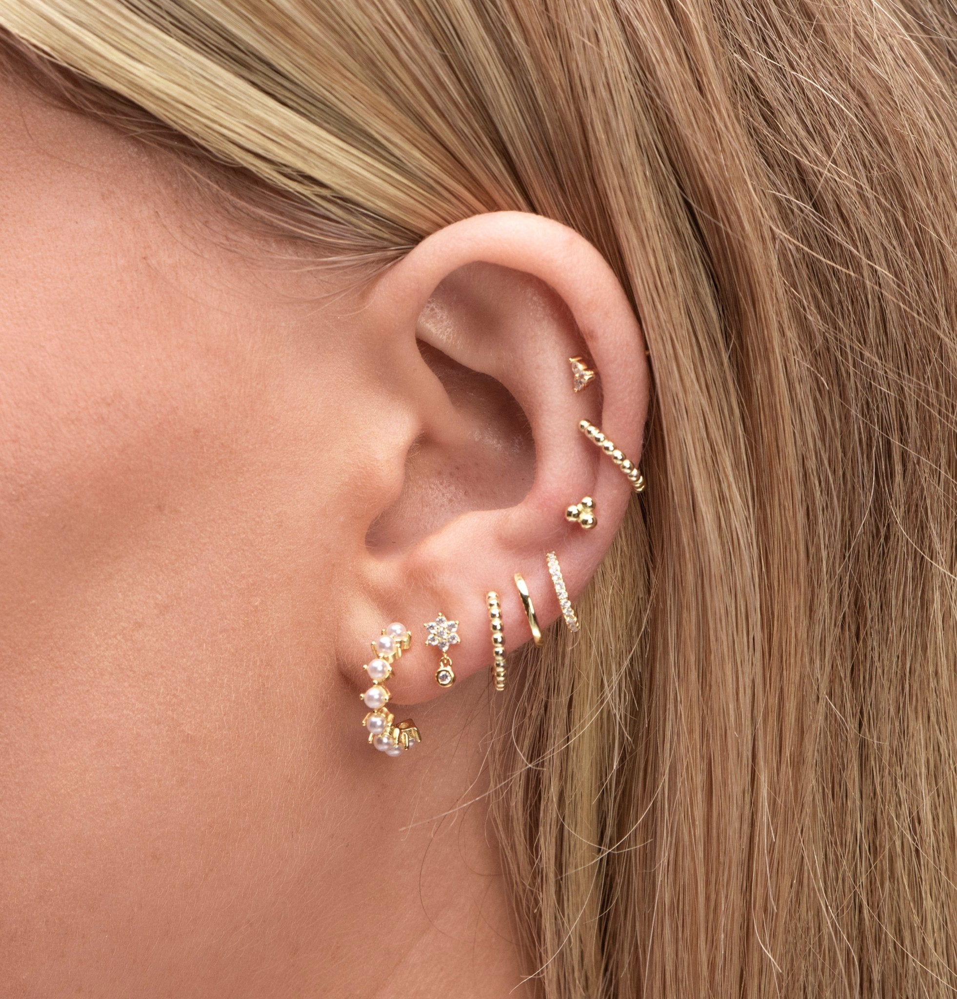 Classic Pearl Huggie Earrings - Camile & Stone