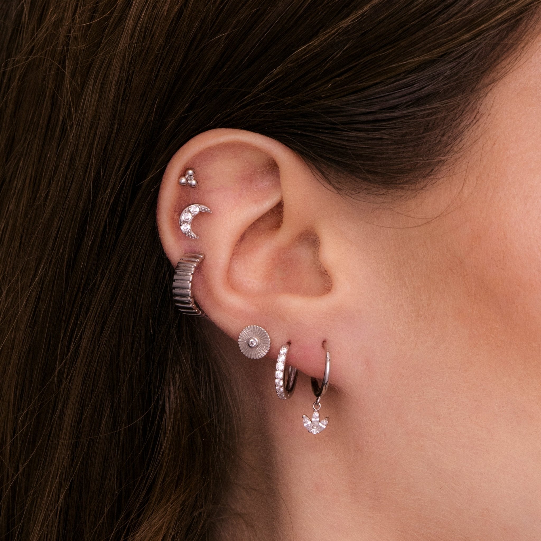 Sunbeam Sapphire Disc Stud Earrings - Camile & Stone