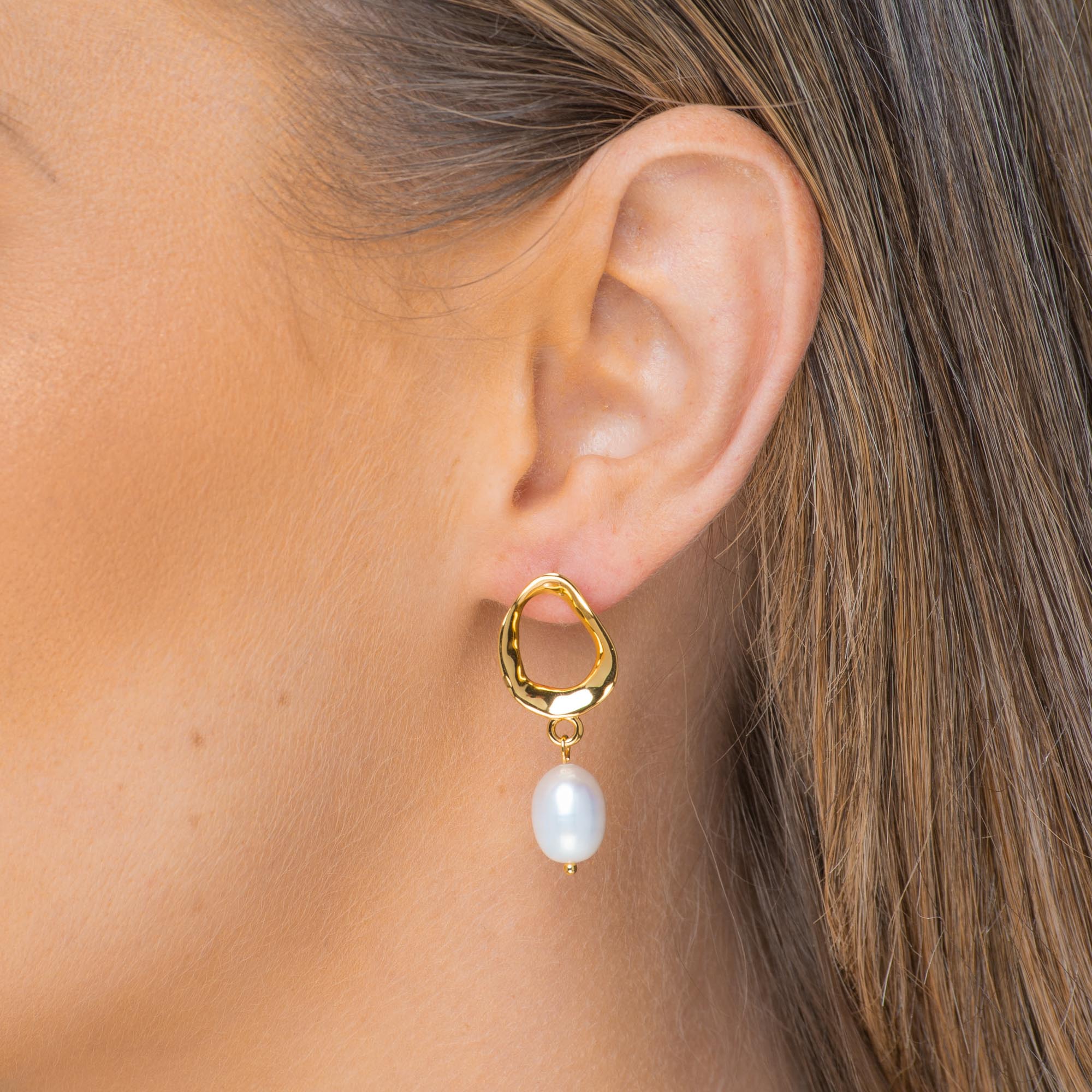 Pearl Earrings - Camile & Stone