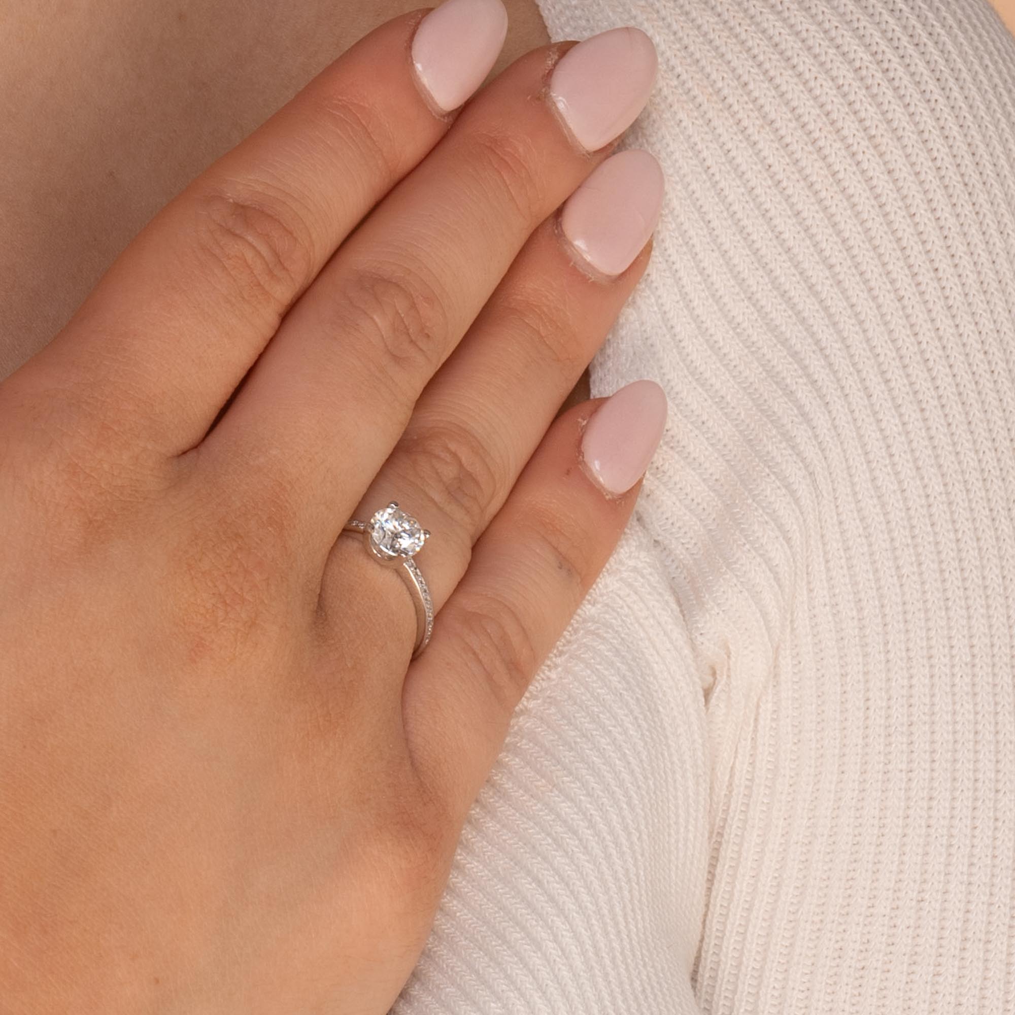 0.8 ct The Lydia Moissanite Diamond Engagement Ring - Camile & Stone