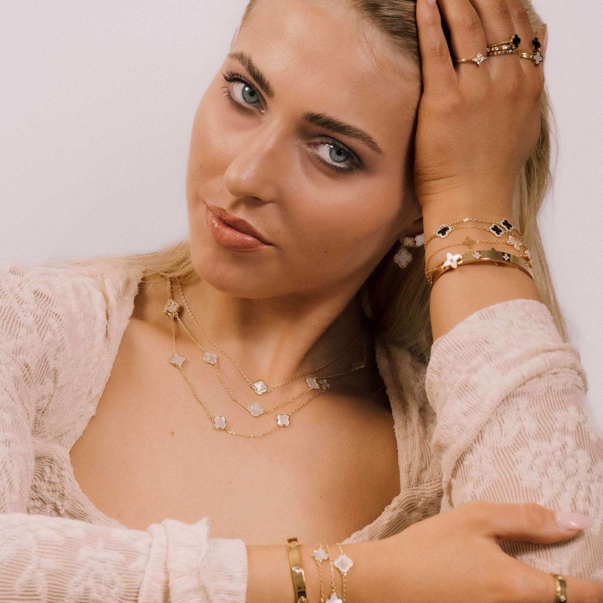 5 Clover Station MOP Necklace - Camile & Stone