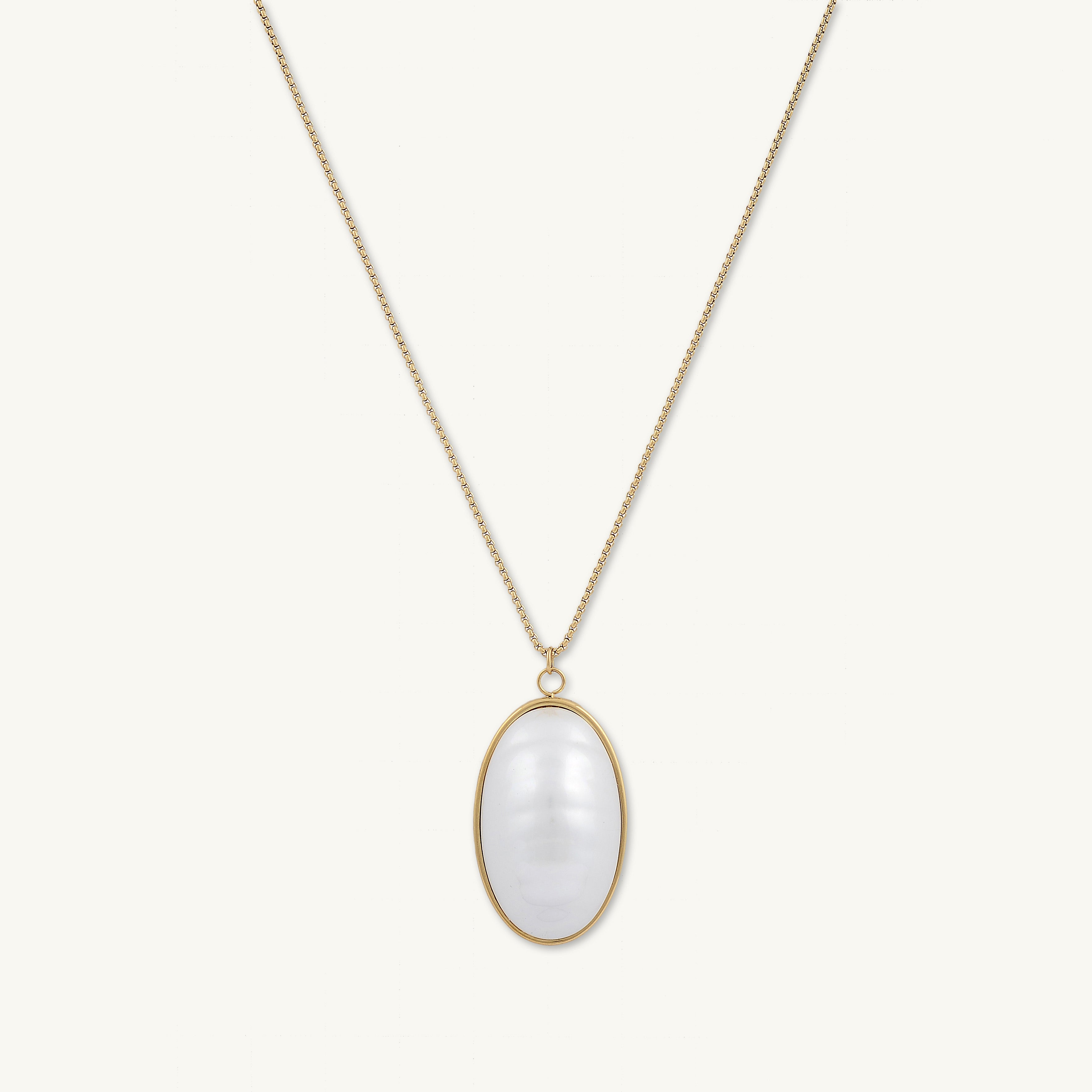 Hailey Statement Oval Pearl Necklace