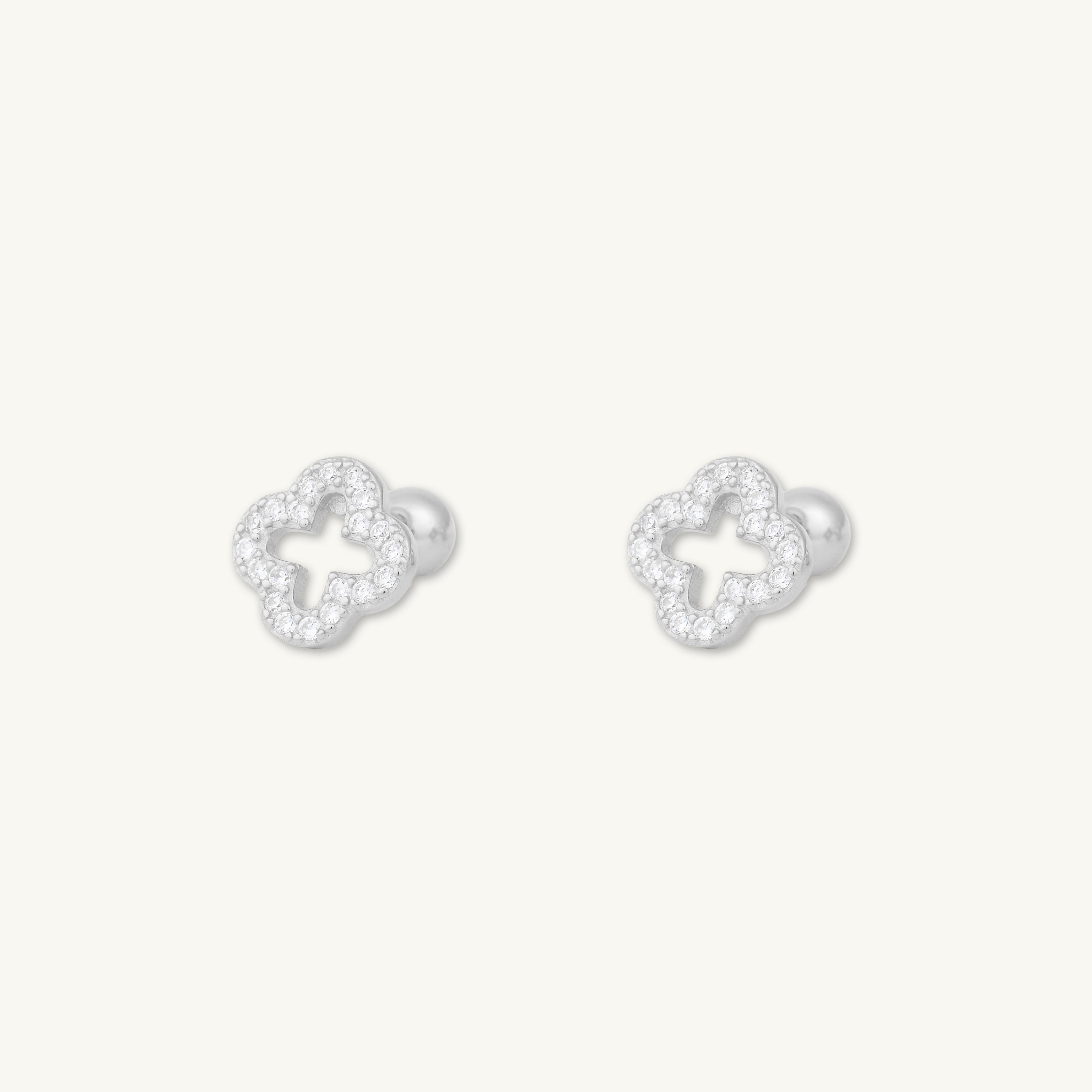 Clover Sapphire Barbell Stud Cartilage Earrings