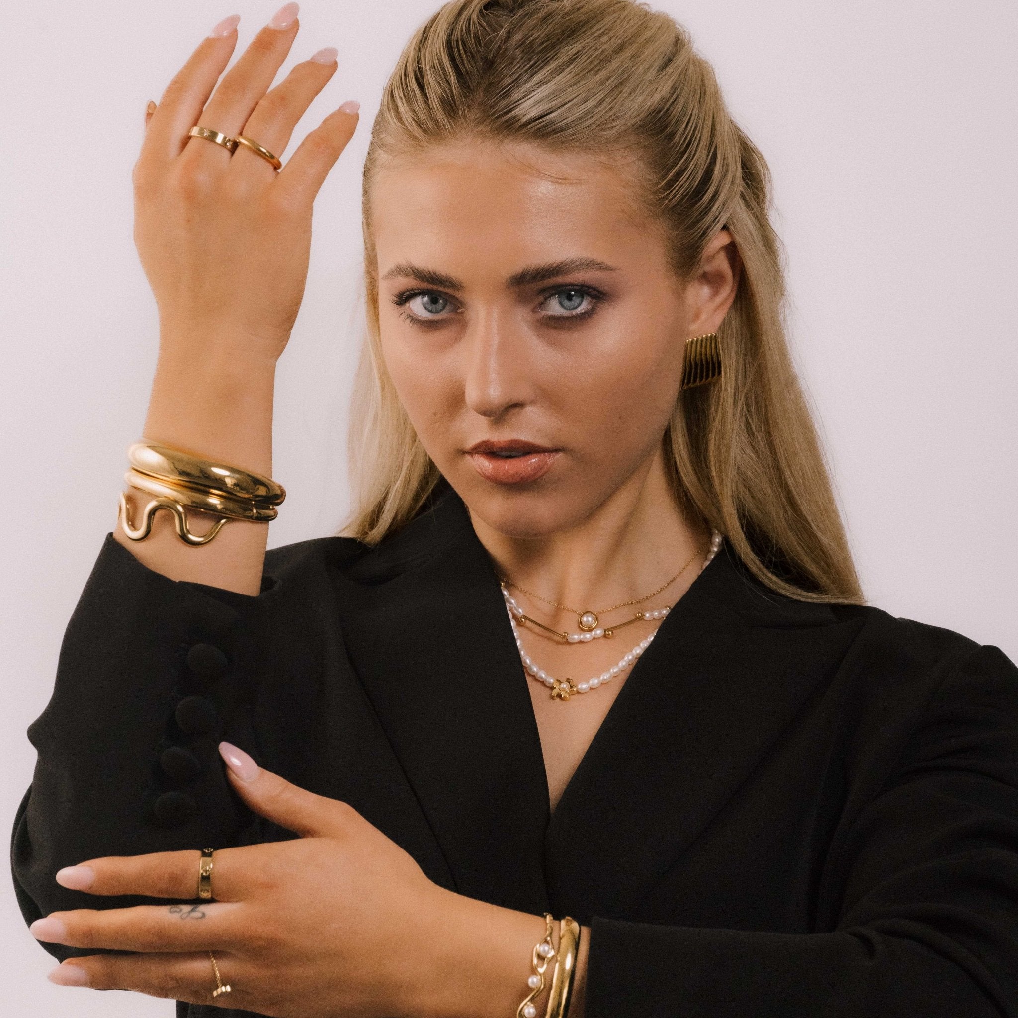 Classic Square Dome Hinged Bangle - Camile & Stone