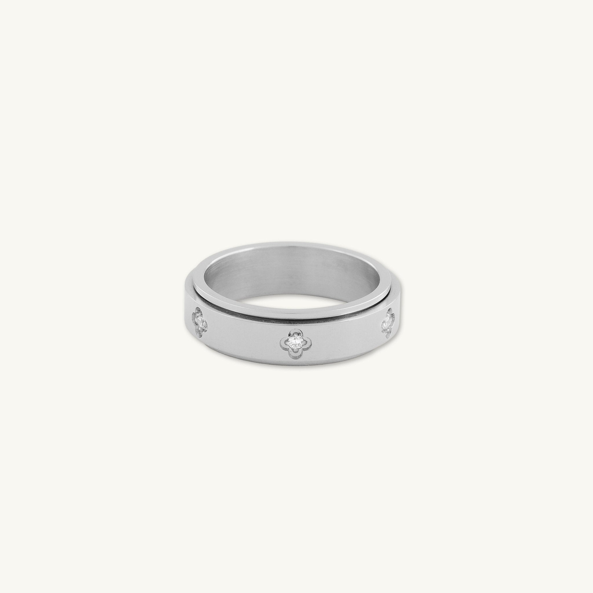 Clover Sapphire Meditation Rotating Ring - Camile & Stone
