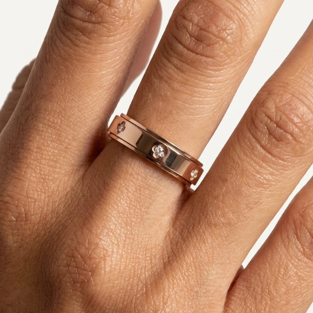 Clover Sapphire Meditation Rotating Ring