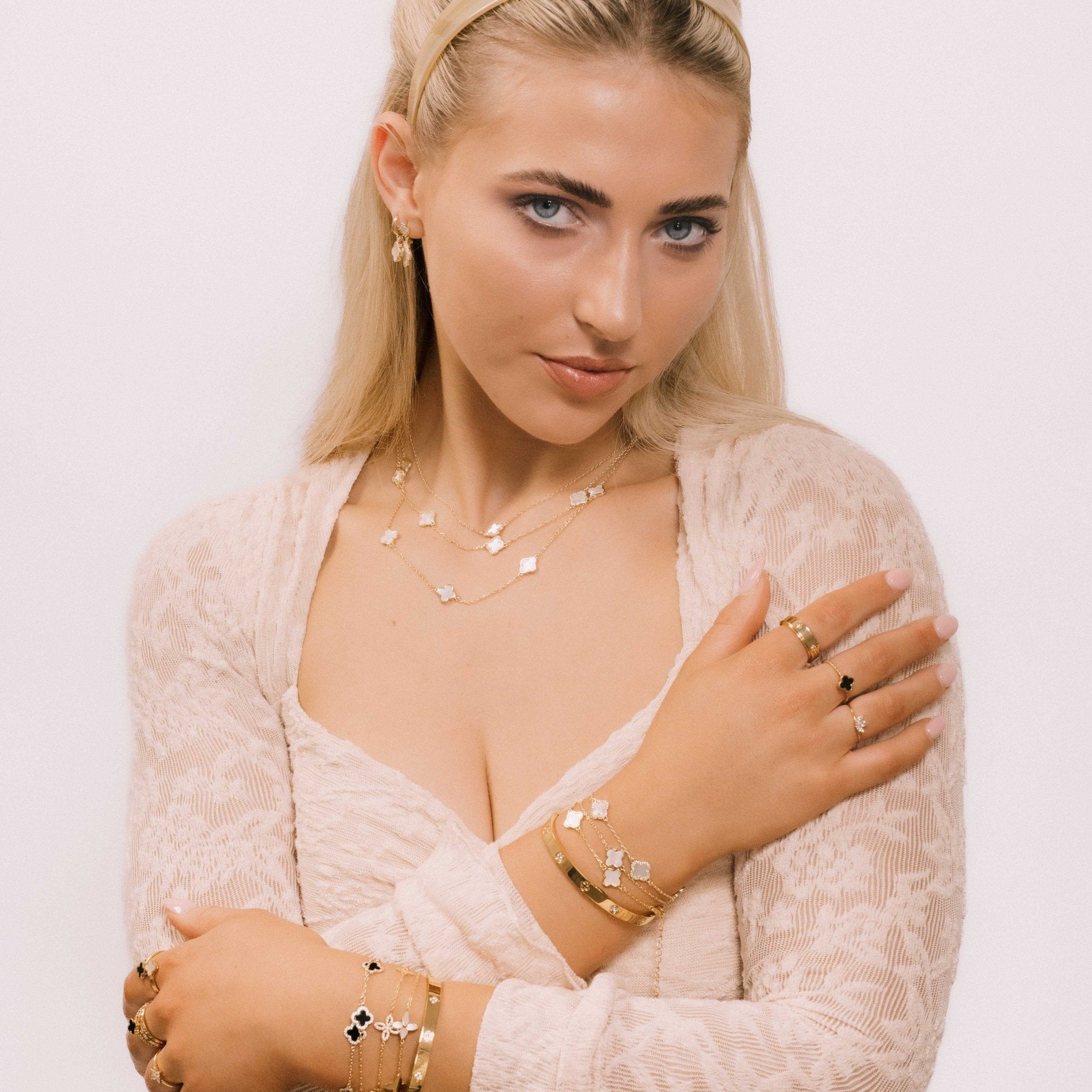 Clover Single MOP Bracelet - Camile & Stone