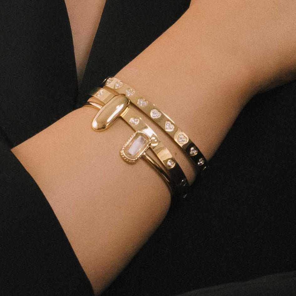 Heart Station Zirconia Hinged Bangle Bracelet - Camile & Stone